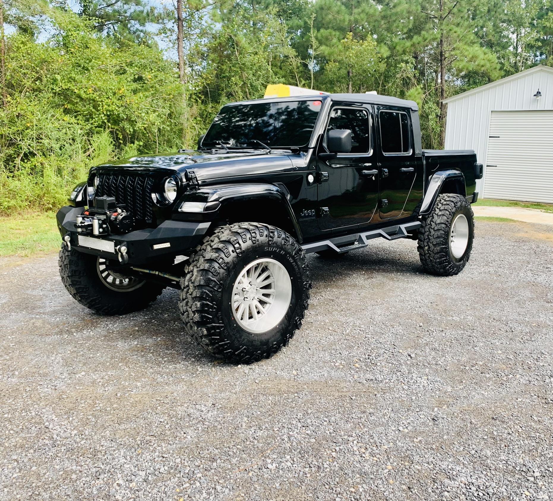 Jeep Gladiator Black is played out, let's see some colored rims 876DFCD7-AAB8-4012-B32D-AD2E2F37E026