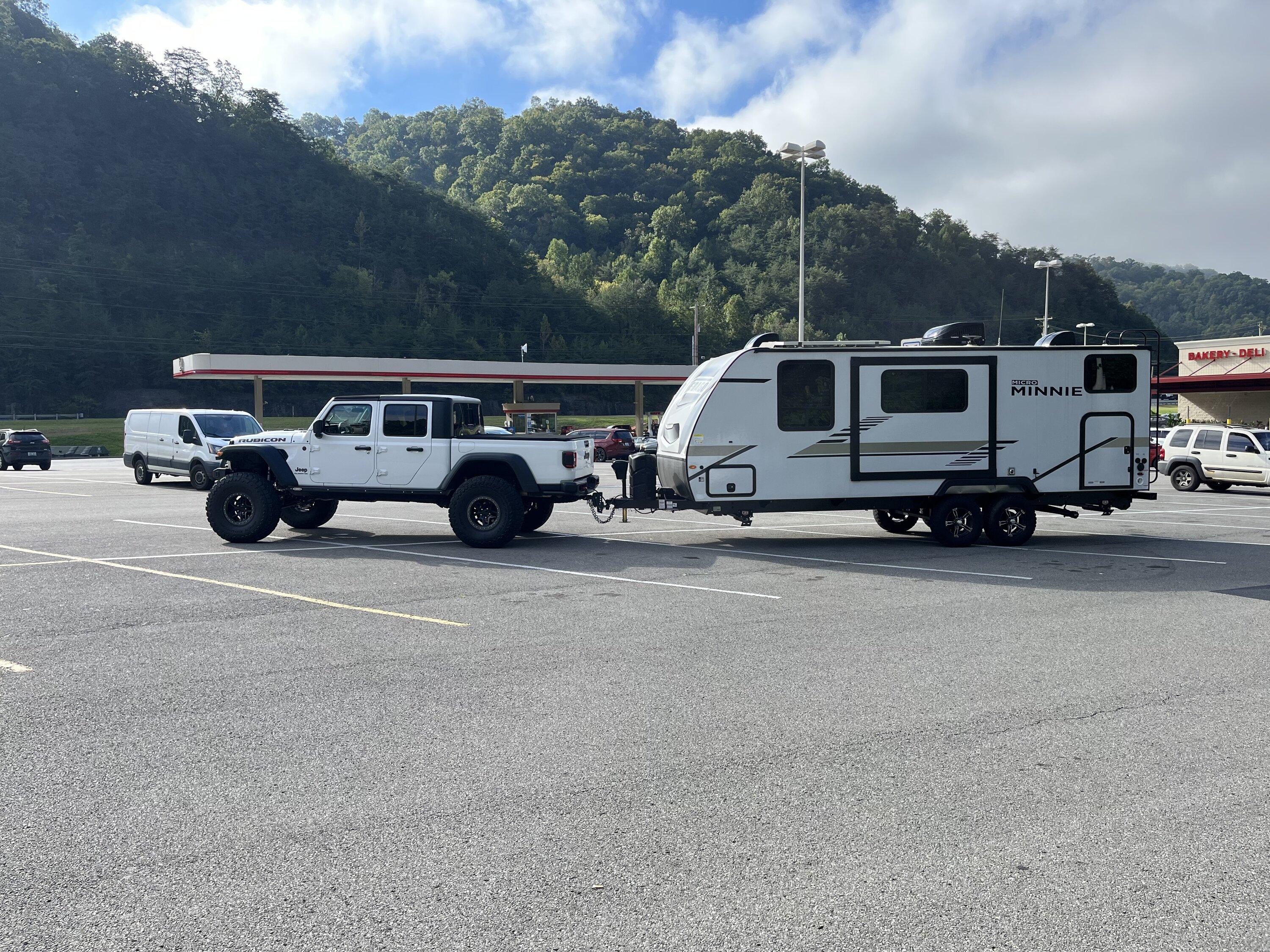 Jeep Gladiator So, what is everybody towing? BD728775-74C3-46F6-8979-B51E79BE08C3