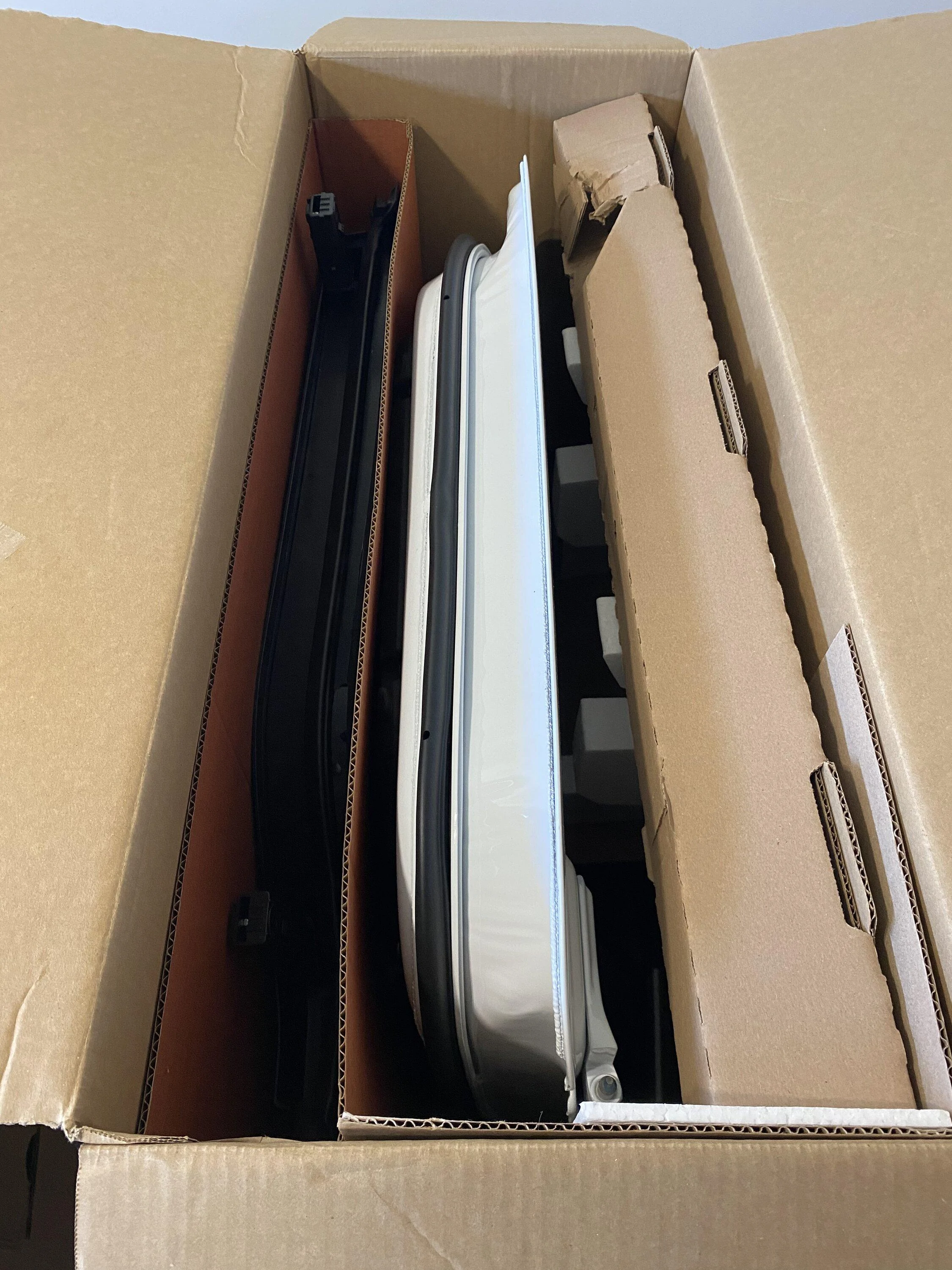 Jeep Gladiator White OEM Front & Rear Half Doors 2022 FBD1051E-72E0-4E85-A07F-8A2233732C1F