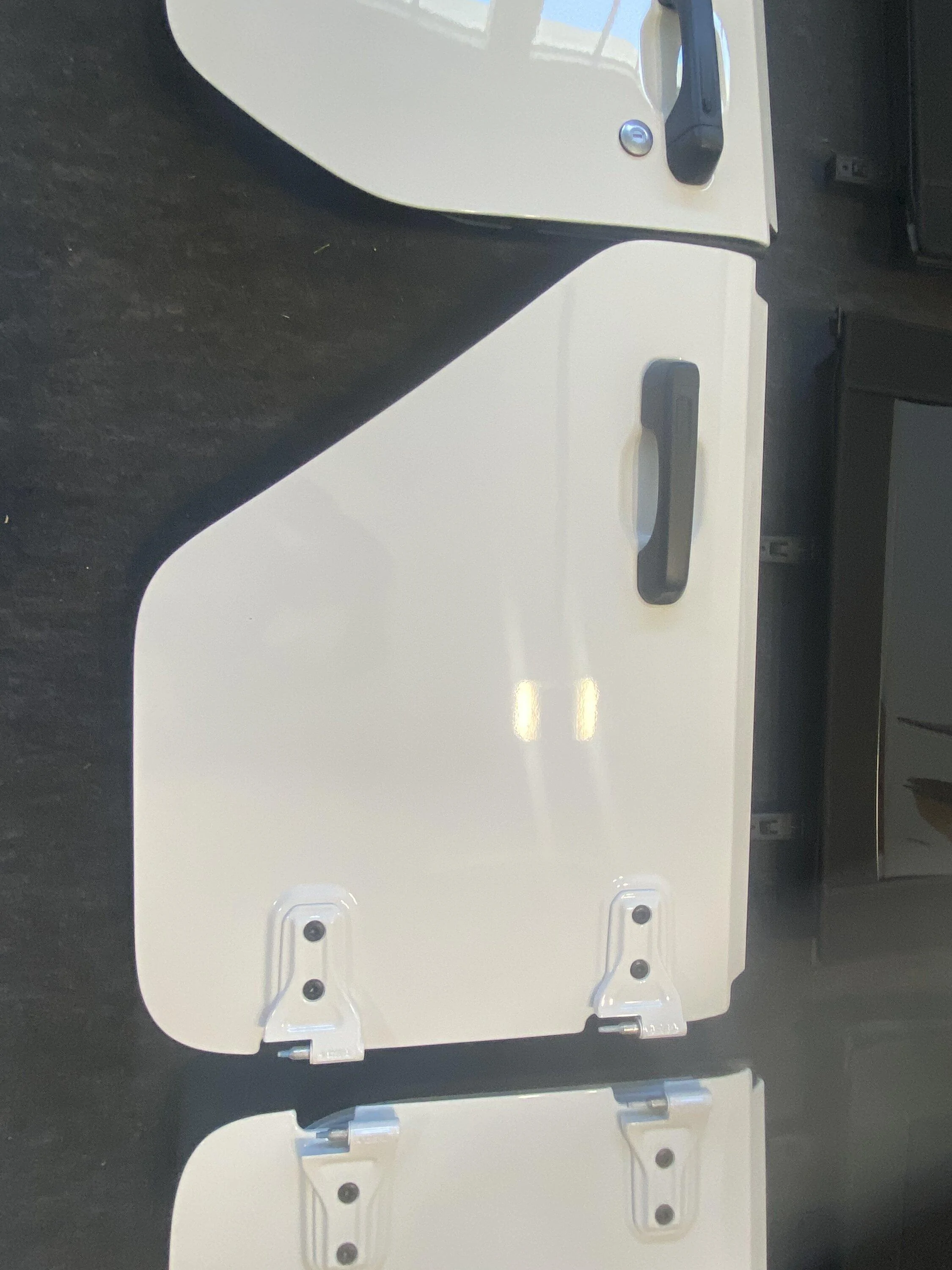 Jeep Gladiator White OEM Front & Rear Half Doors 2022 E202FA39-7D44-4168-A3D9-65B4D933C220