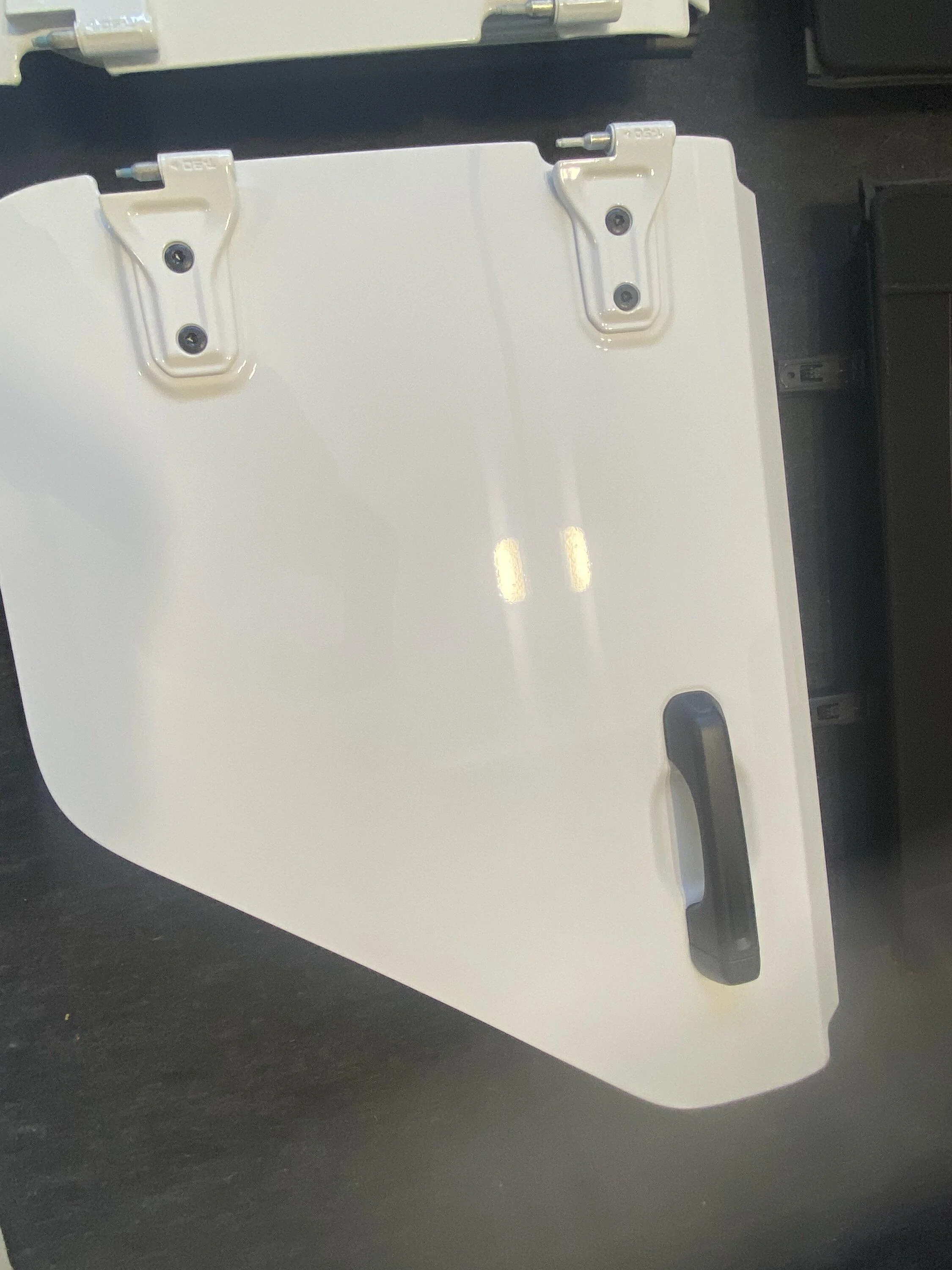 Jeep Gladiator White OEM Front & Rear Half Doors 2022 E06996DE-37FC-4838-A799-F3E5B4D0EEB0