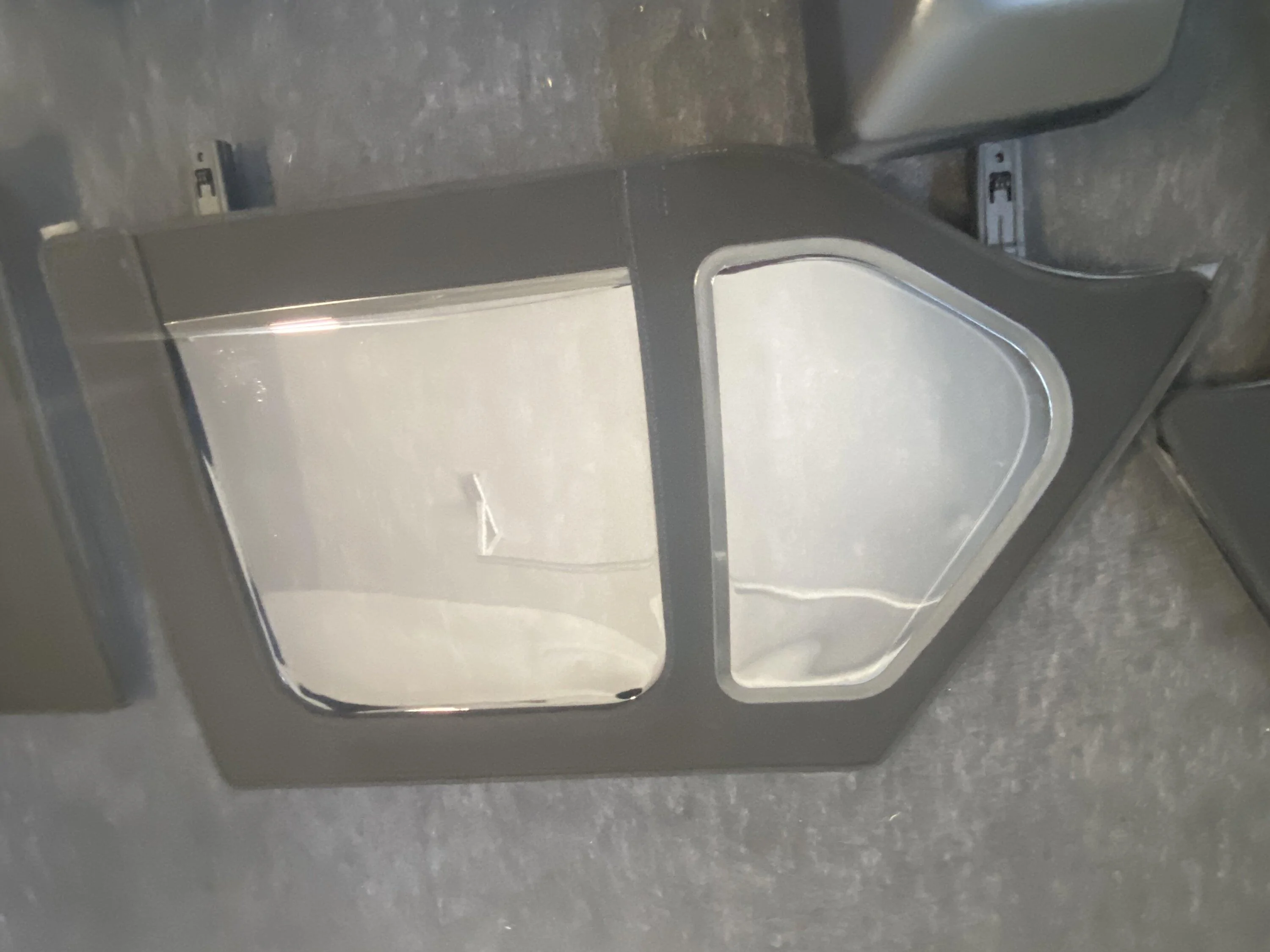 Jeep Gladiator White OEM Front & Rear Half Doors 2022 494D559D-4A51-4960-BD45-B4B22F3D3420