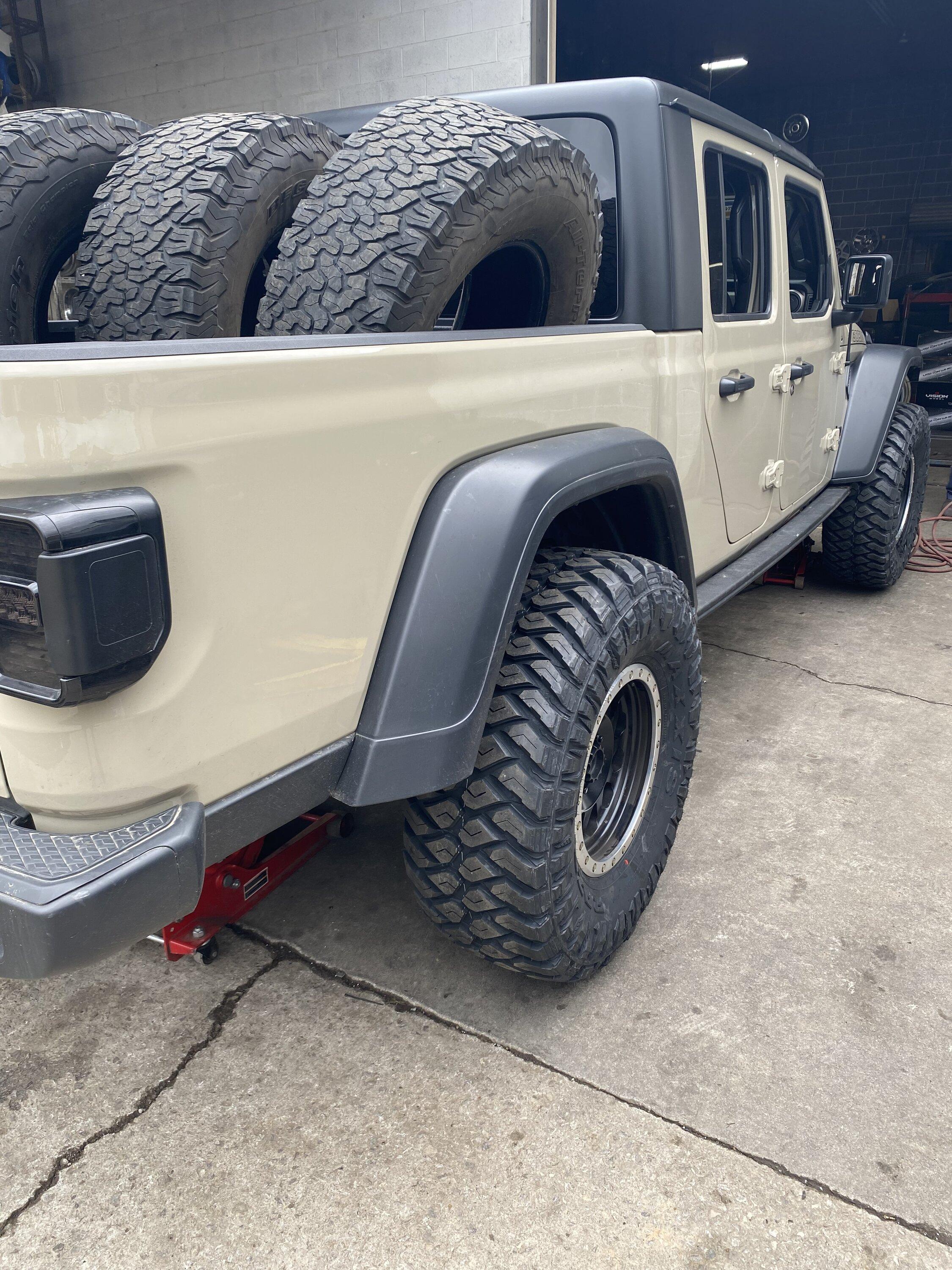 Jeep Gladiator Possible tire scam? maxxis razr mt 839BD7D6-CBF9-4002-94CF-3D18AA924485