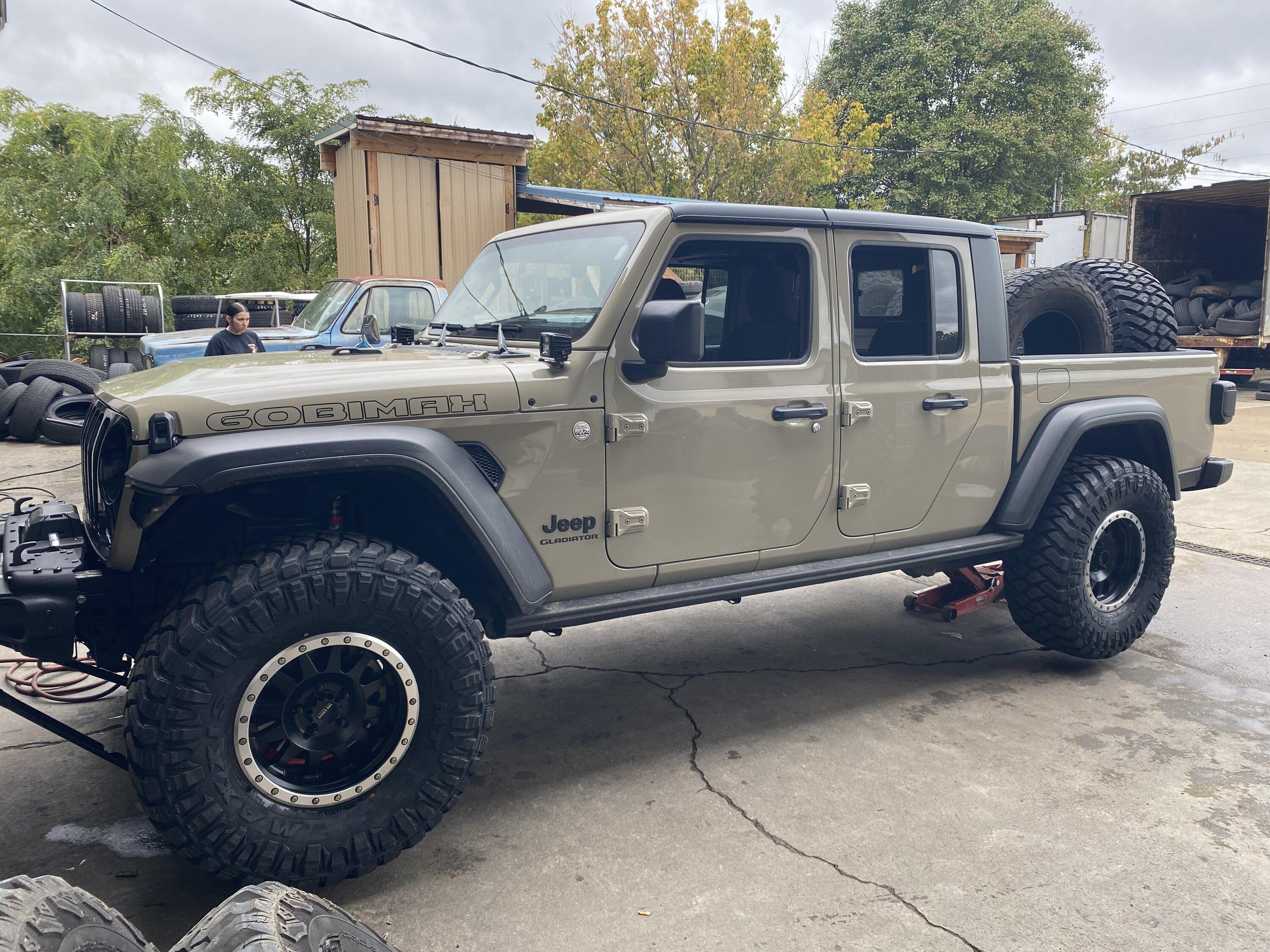 Jeep Gladiator Possible tire scam? maxxis razr mt 192948A5-2C9D-4361-B45C-17ACC3FF91B0
