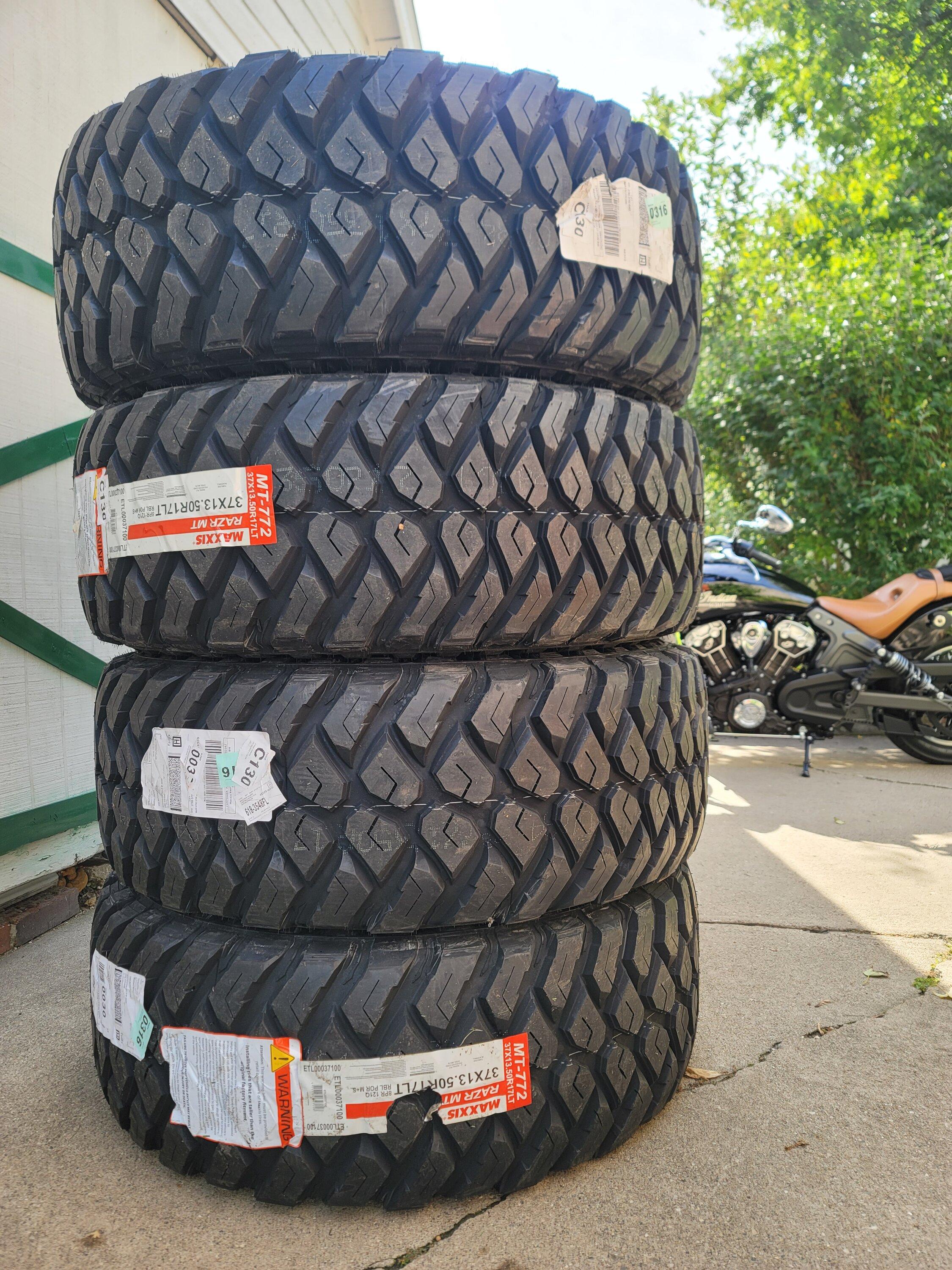 Jeep Gladiator Possible tire scam? maxxis razr mt 20221001_112842