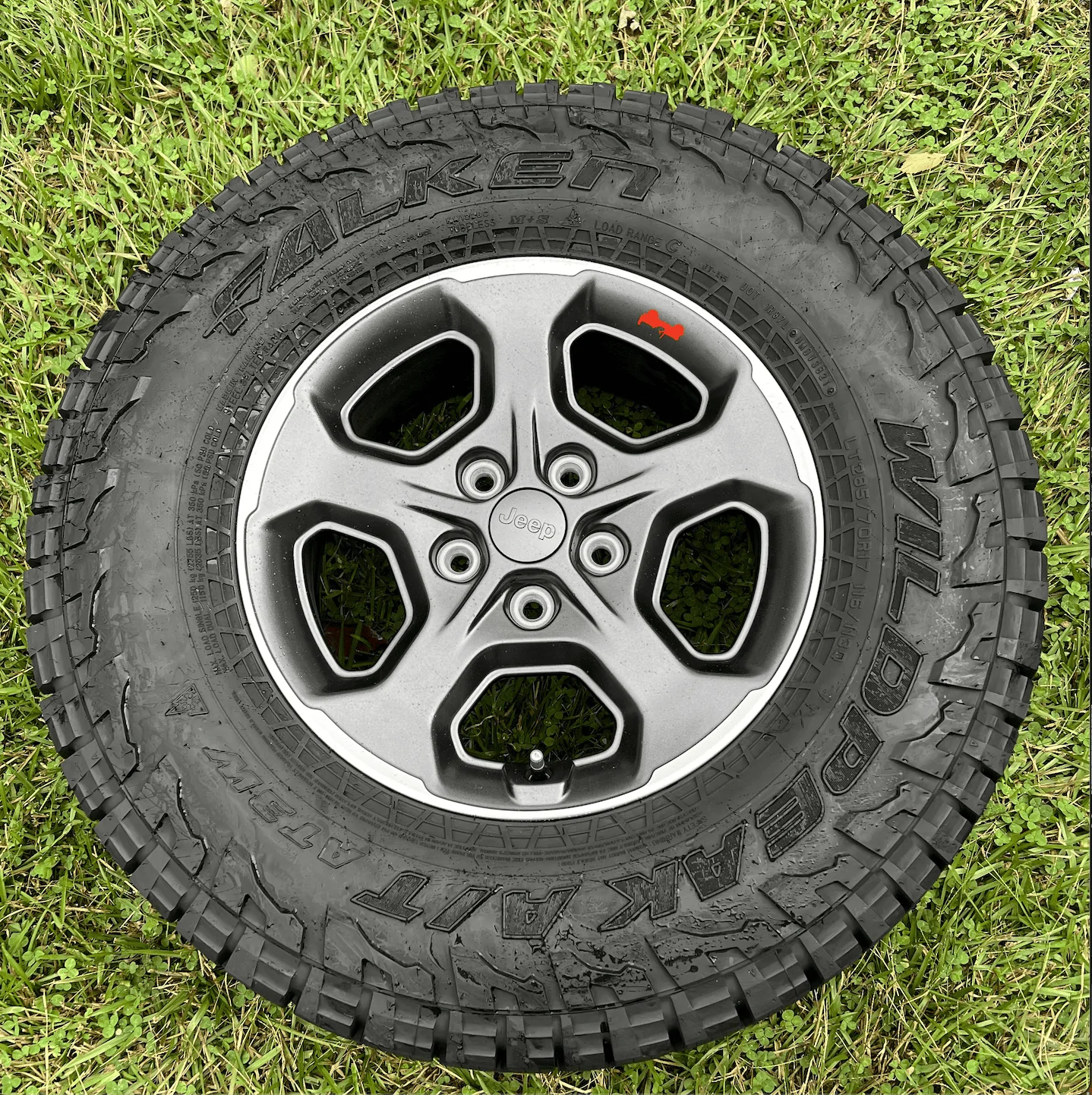 Jeep Gladiator 4 NEW Rubicon takeoff 33 inch WHEELS and TIRES (ALL Terrain) pic2