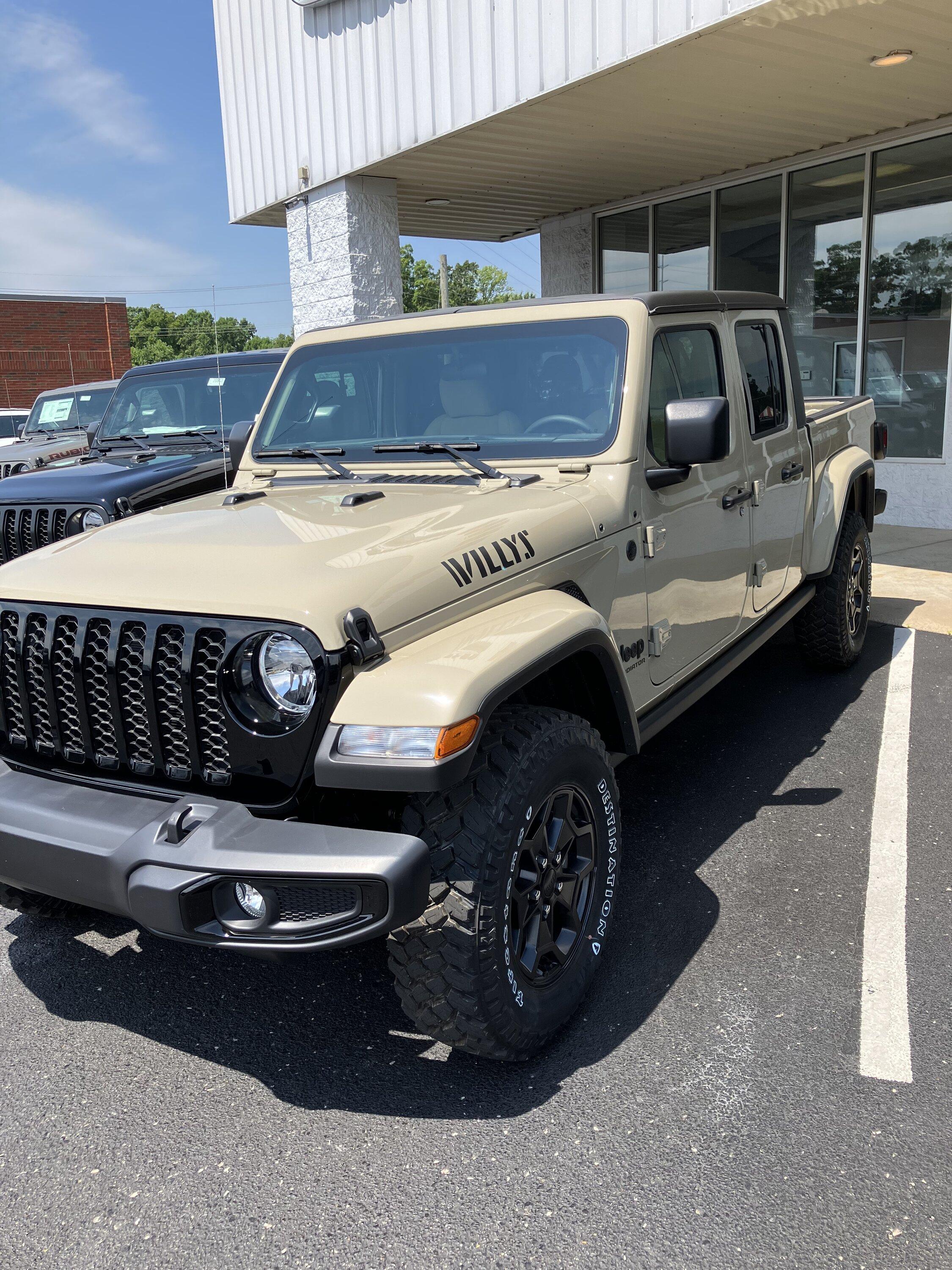 Jeep Gladiator UPDATE Willys takeoffs, make an offer/trades welcome tempImageJG85HN