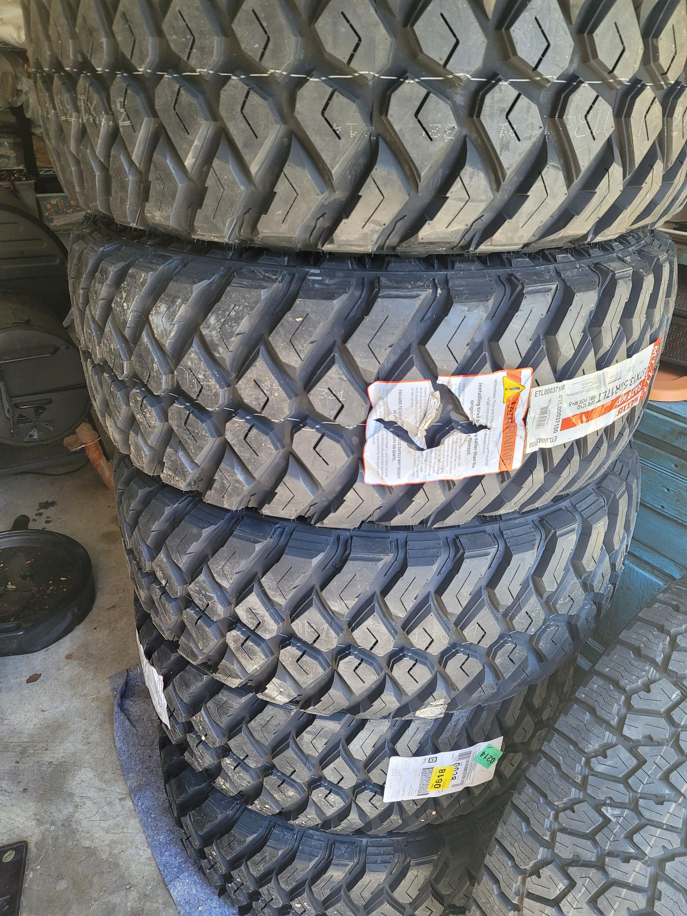 Jeep Gladiator Possible tire scam? maxxis razr mt 20221002_112458