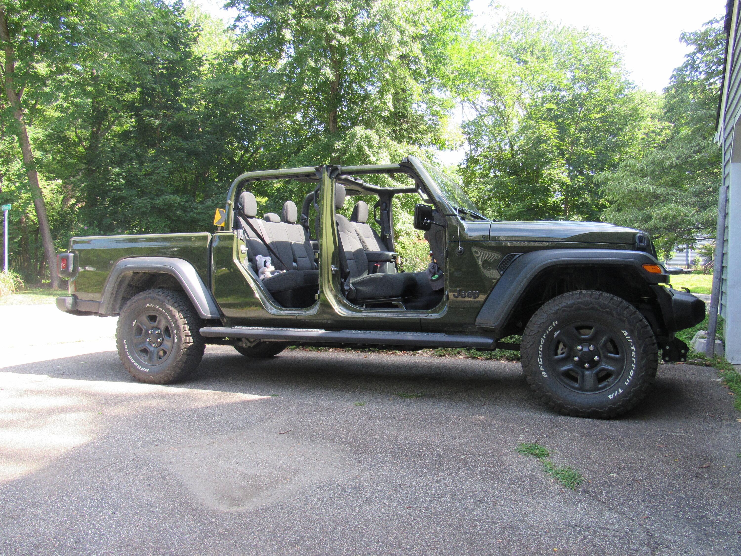 Jeep Gladiator What do you do with your doors? IMG_4754.JPG