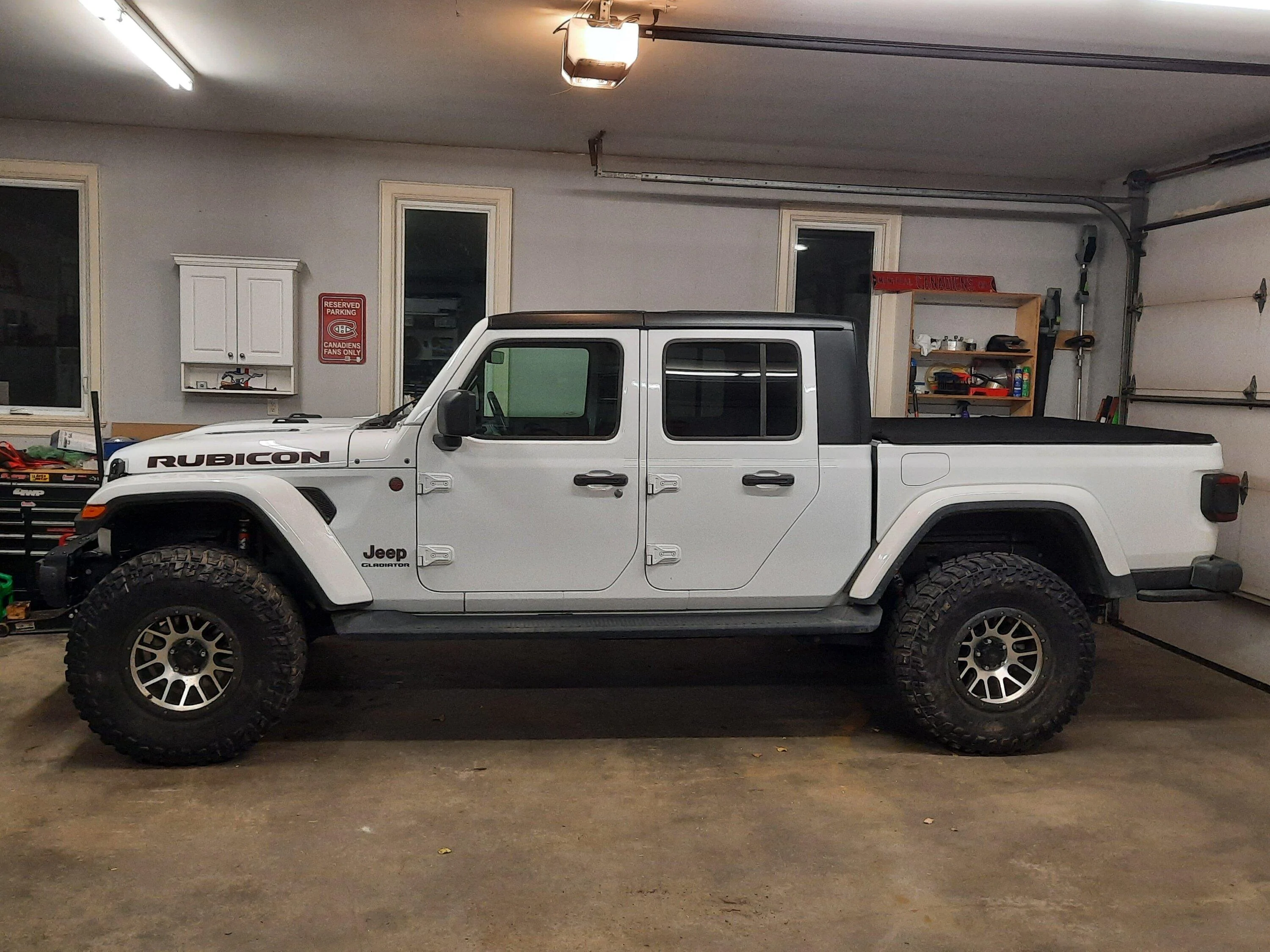 Jeep Gladiator Possible tire scam? maxxis razr mt IMG_20220930_221245_302