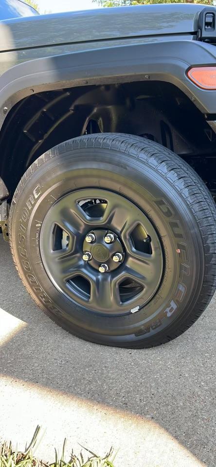 Jeep Gladiator Price Drop! OEM / Factory / Stock Jeep Gladiator Sport Black 17" Wheels and 245/75R17 Tires FD49AD92-E009-410F-AE94-C4A1C82081C9
