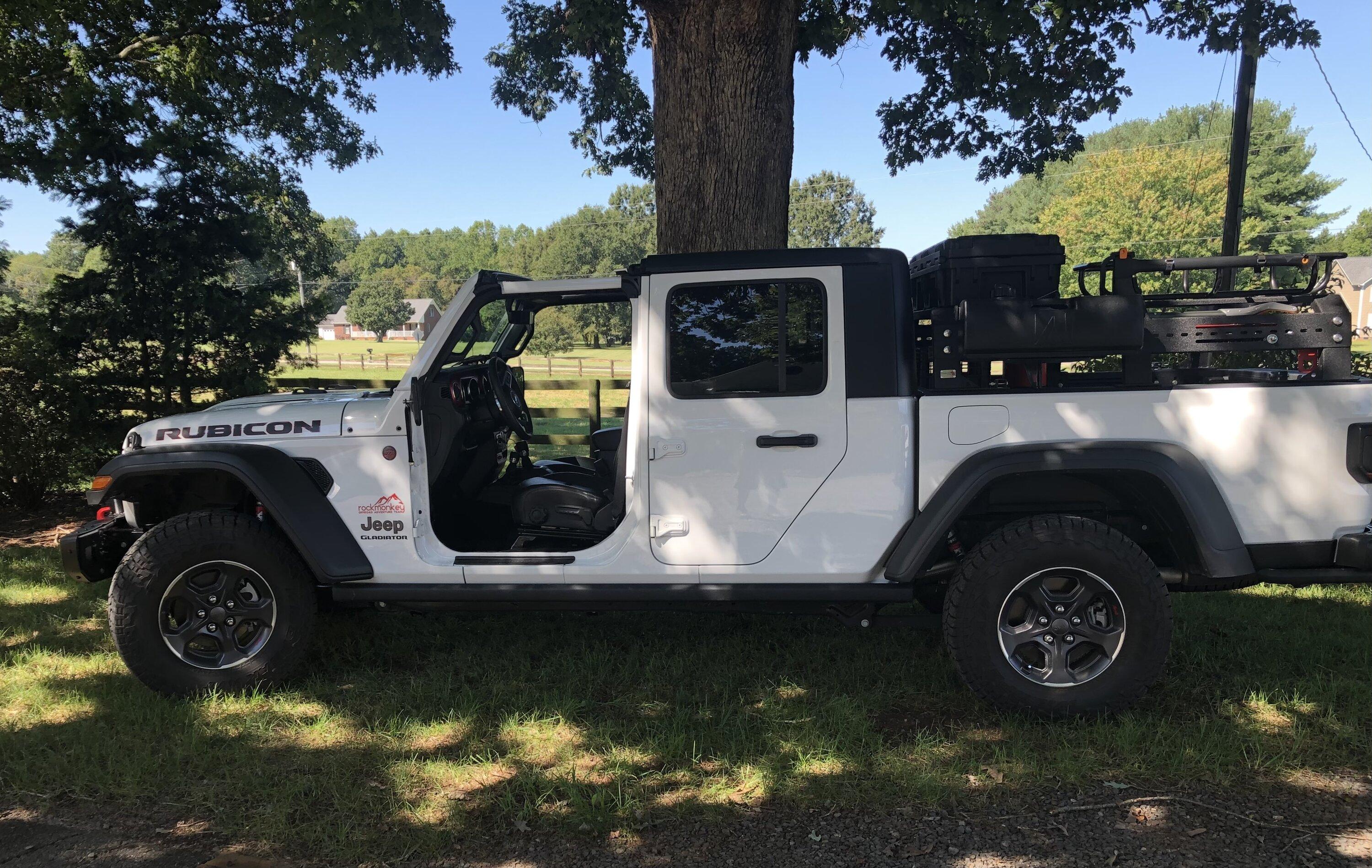 Jeep Gladiator BRIGHT WHITE Gladiator JT Club 1D5FD3C2-3230-4C9E-B8A1-0D08D148FF50