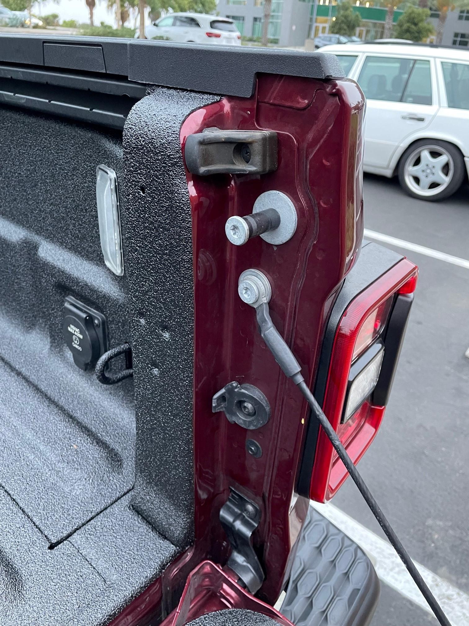 Jeep Gladiator Rhino Liner!! rhino4