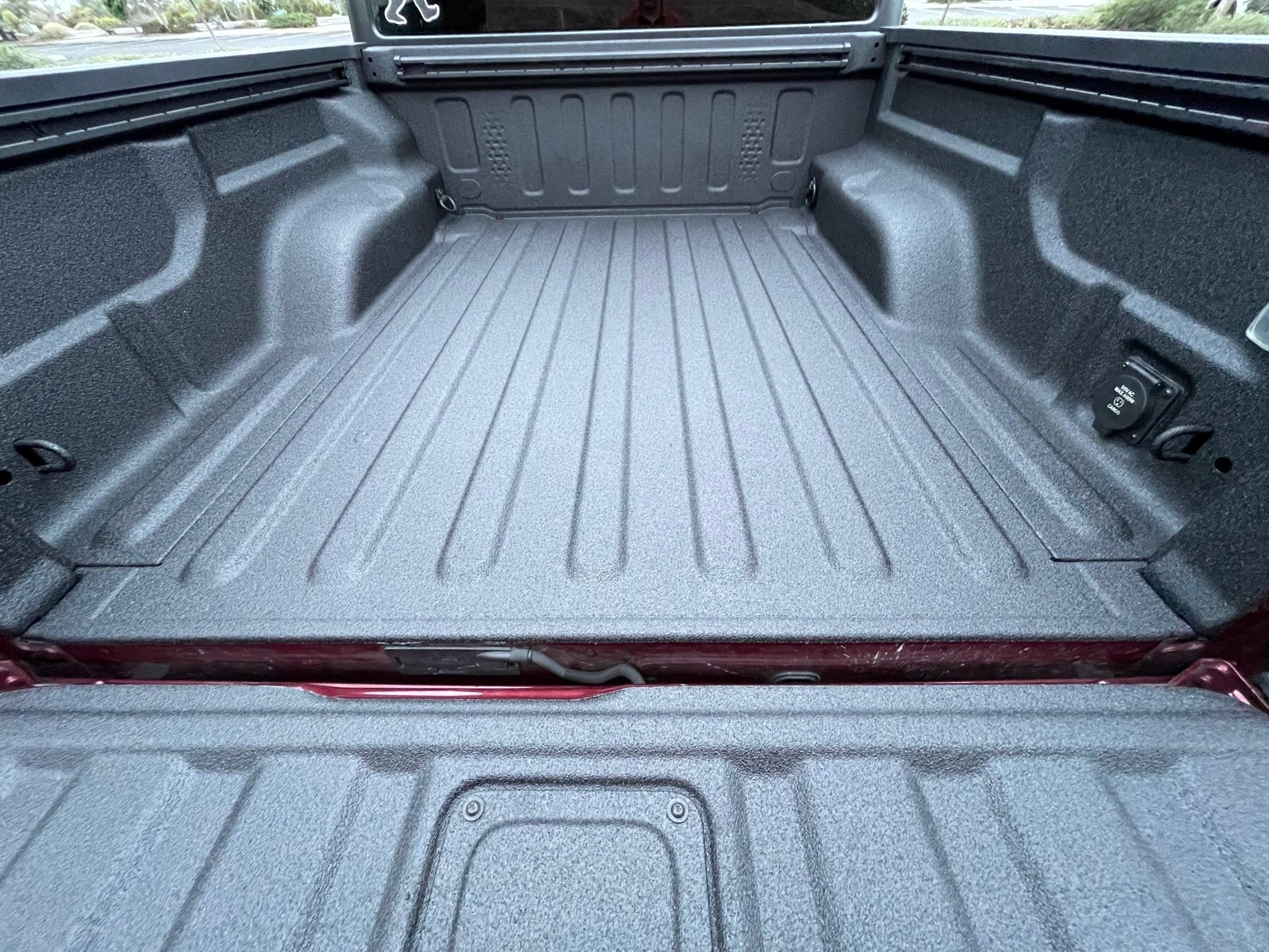 Jeep Gladiator Rhino Liner!! rhino2
