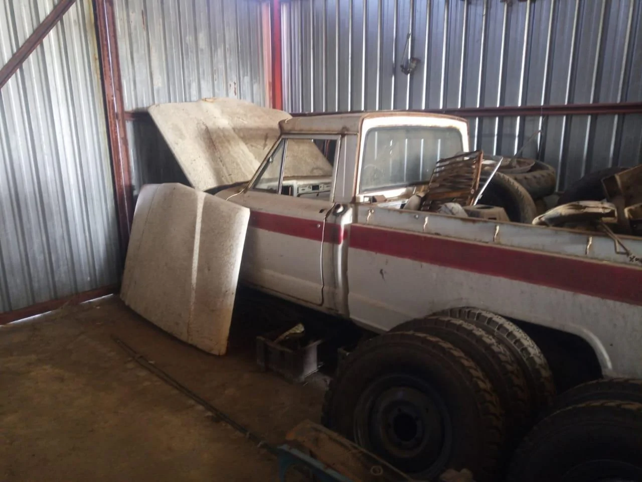 Jeep Gladiator 60's-70's Kaiser Jeep Gladiator and parts for sale IMG-20221002-WA0021