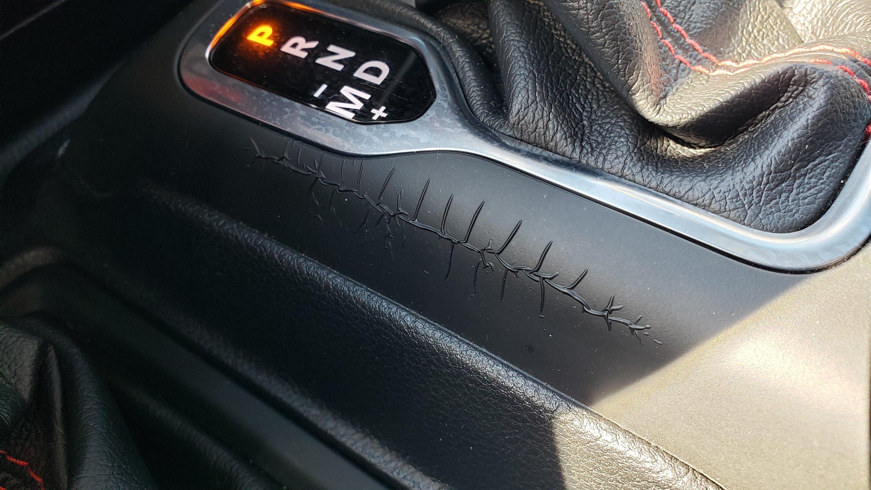 Jeep Gladiator Gear Shift Bezel Peeling 20221005_115834