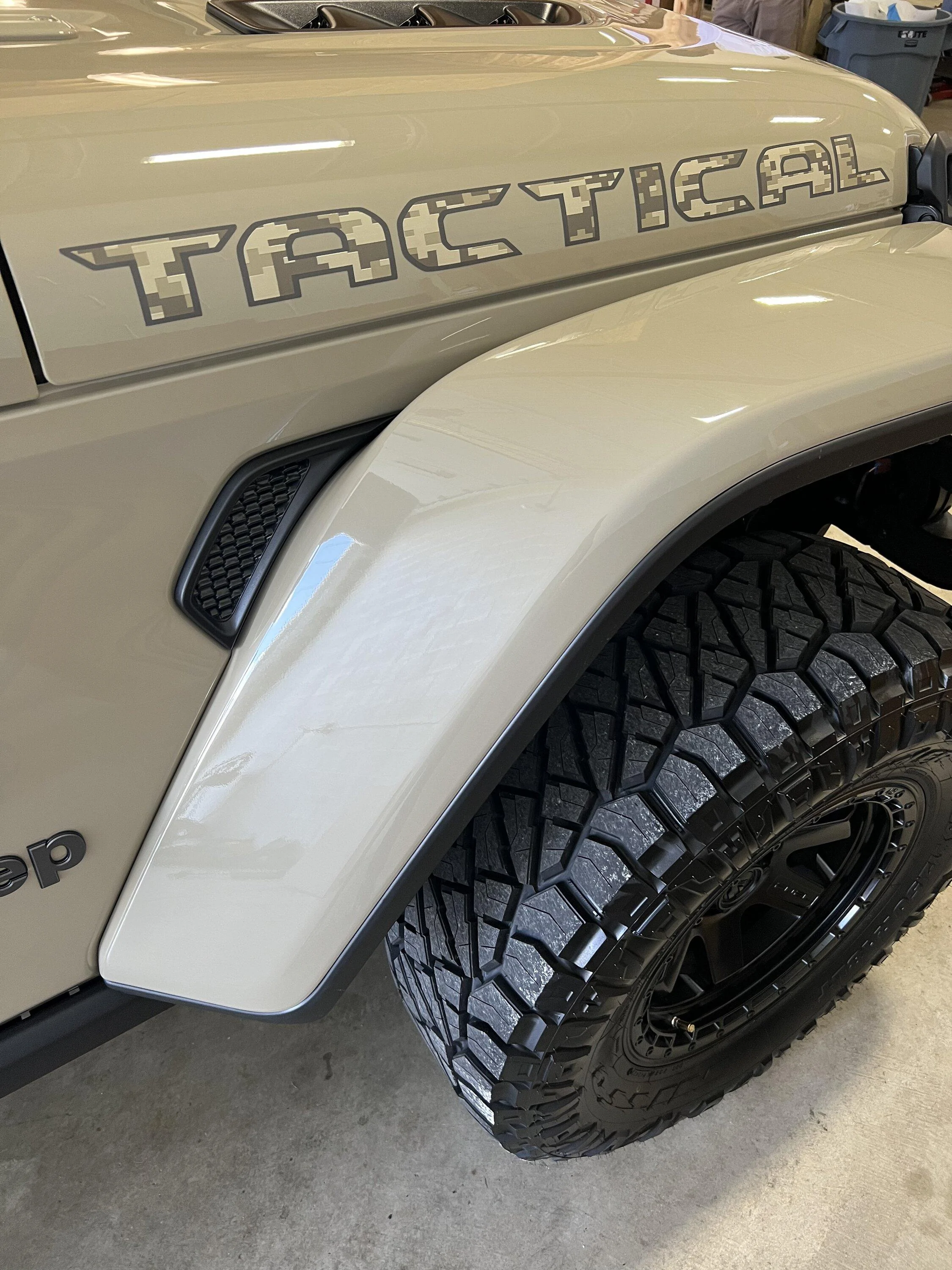Jeep Gladiator Jeep Graphic Studio 6AAA1ABB-35CE-40C4-87E0-726F3079B704