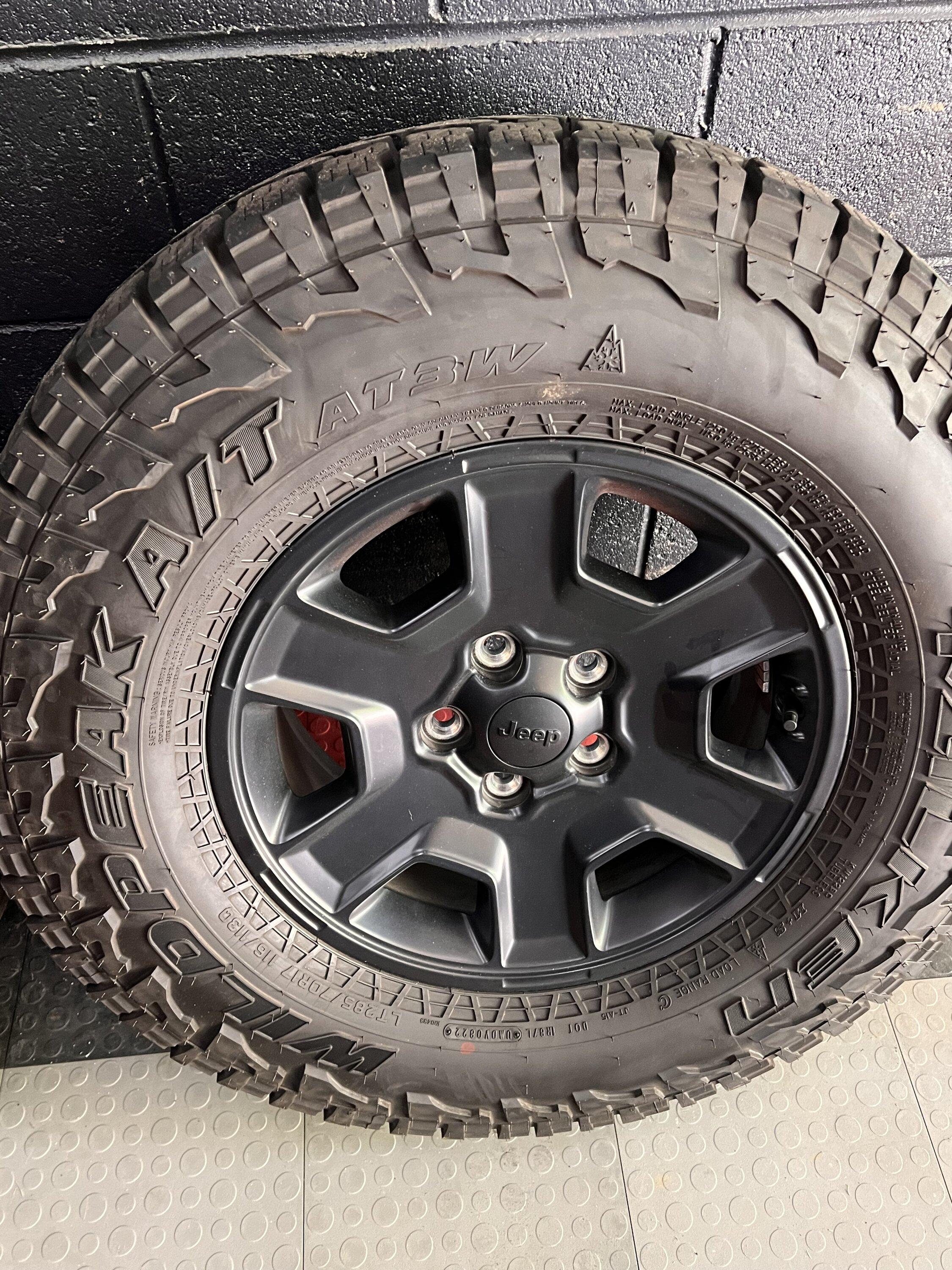 Jeep Gladiator 2022 gladiator Mojave takeoffs wheels-tires-TPMS E4EB6CA1-7848-4937-B9B1-DD9CB4C18A4F