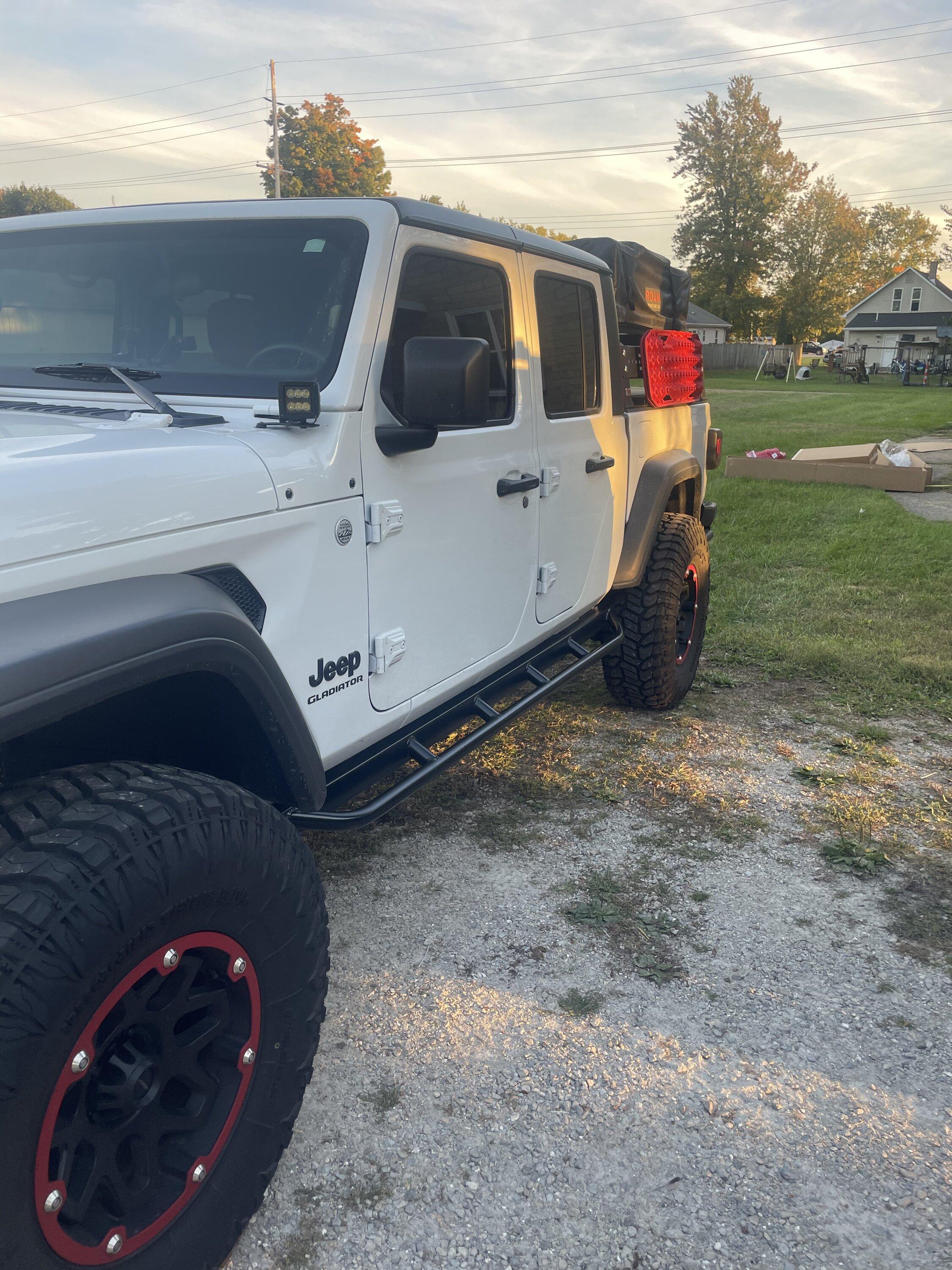 Jeep Gladiator Gladiator 53684A9F-C465-45D7-97FD-053FD77D4E63