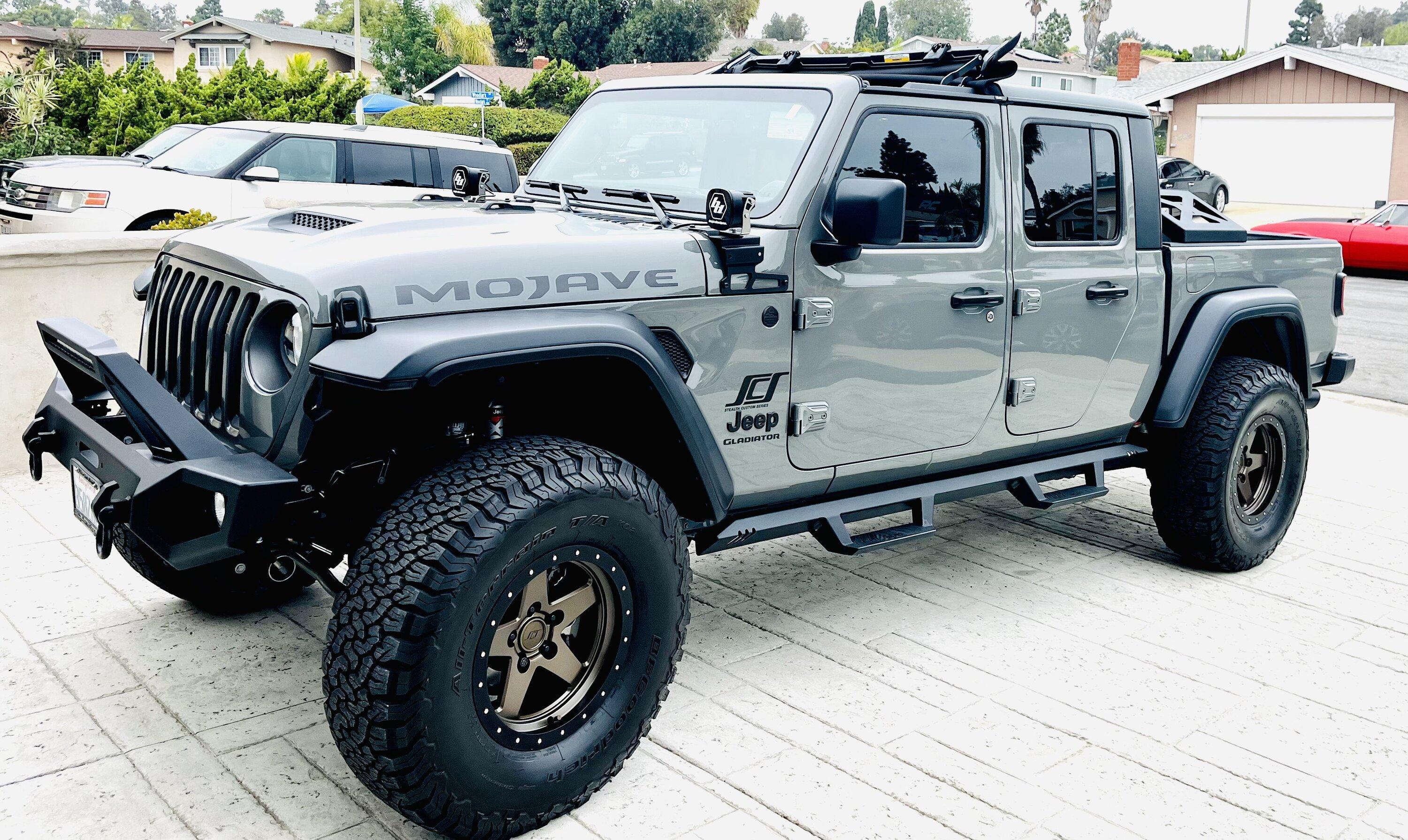 Jeep Gladiator STING GRAY Gladiator JT Club 1EBBD66A-8575-4C12-824F-6DF45CA538E2
