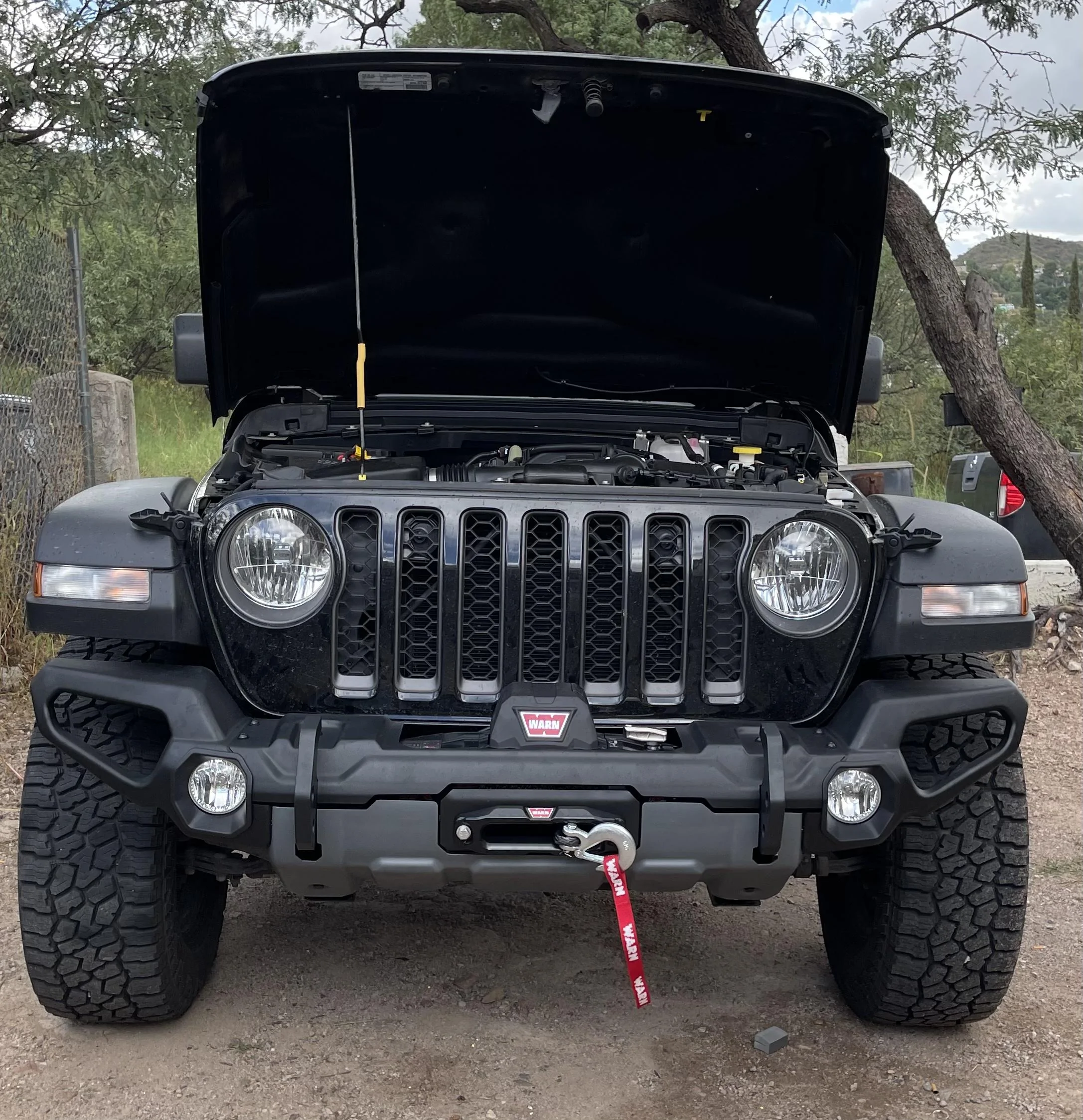 Jeep Gladiator Venator bumper AA1ECC90-23A3-4C68-8655-B8FCFAF9C3DF