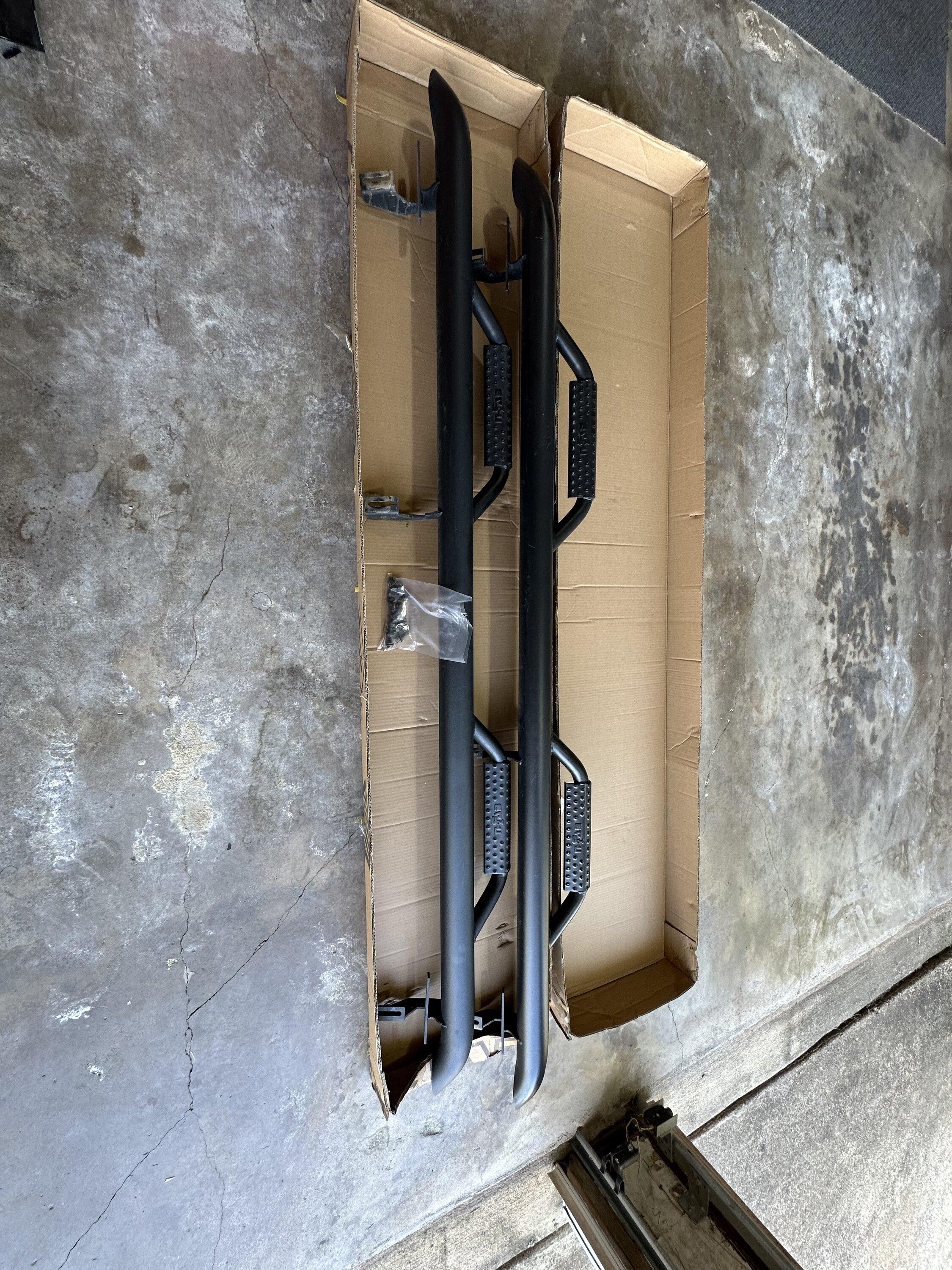 Jeep Gladiator N Fab Steps/$150 Need gone 7FE17391-0E55-4DC6-AD8A-097A707FB180