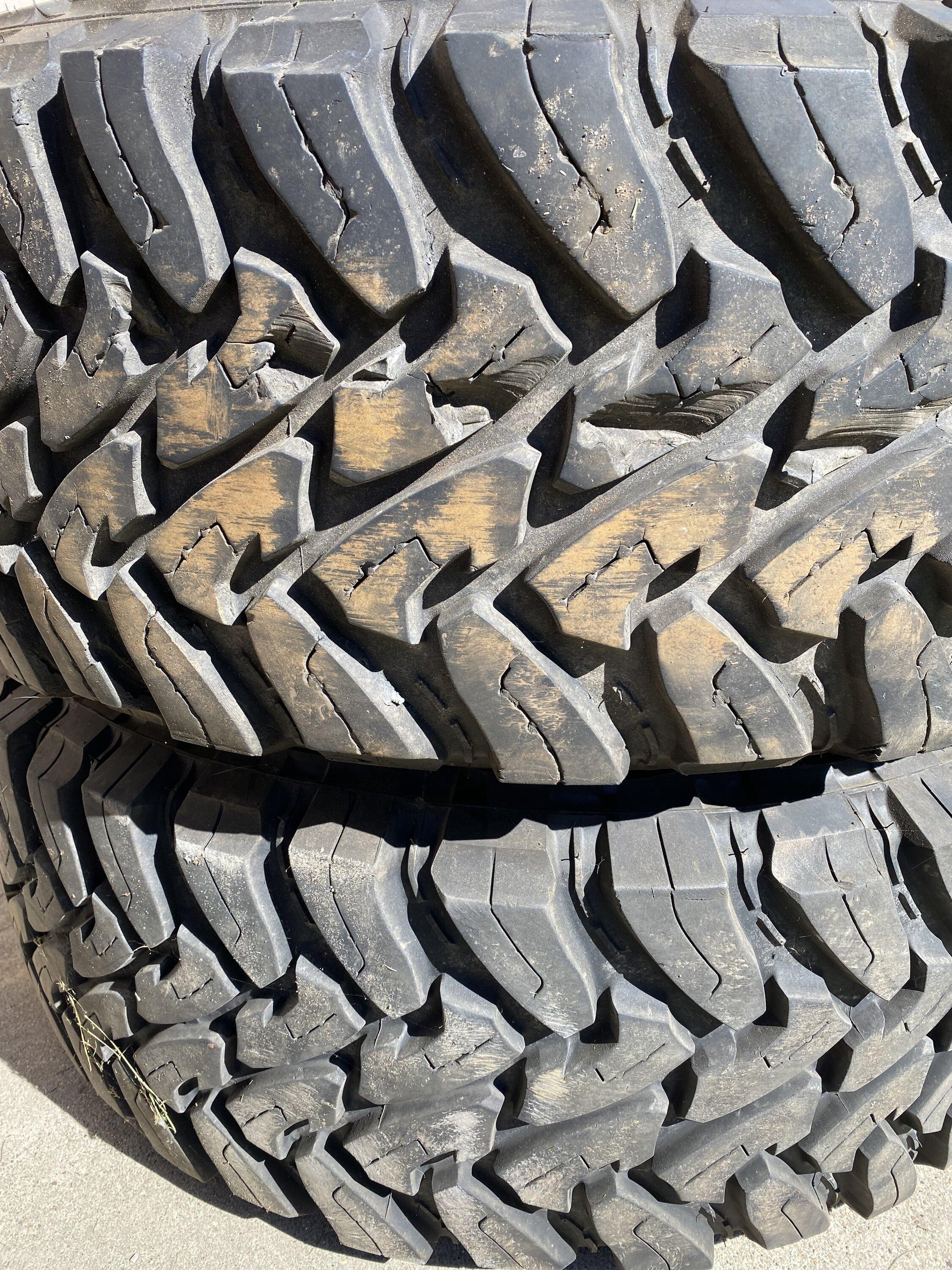 Jeep Gladiator 35x12.50R17 Toyo MT Open Country Full Set of 5! 34C1148F-6597-4B24-9CE5-E06DCFE303B8