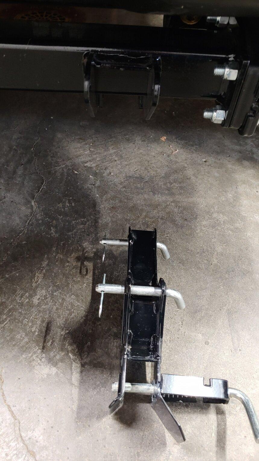 Jeep Gladiator My experience mounting Western Defender snow plow 20221009_091243