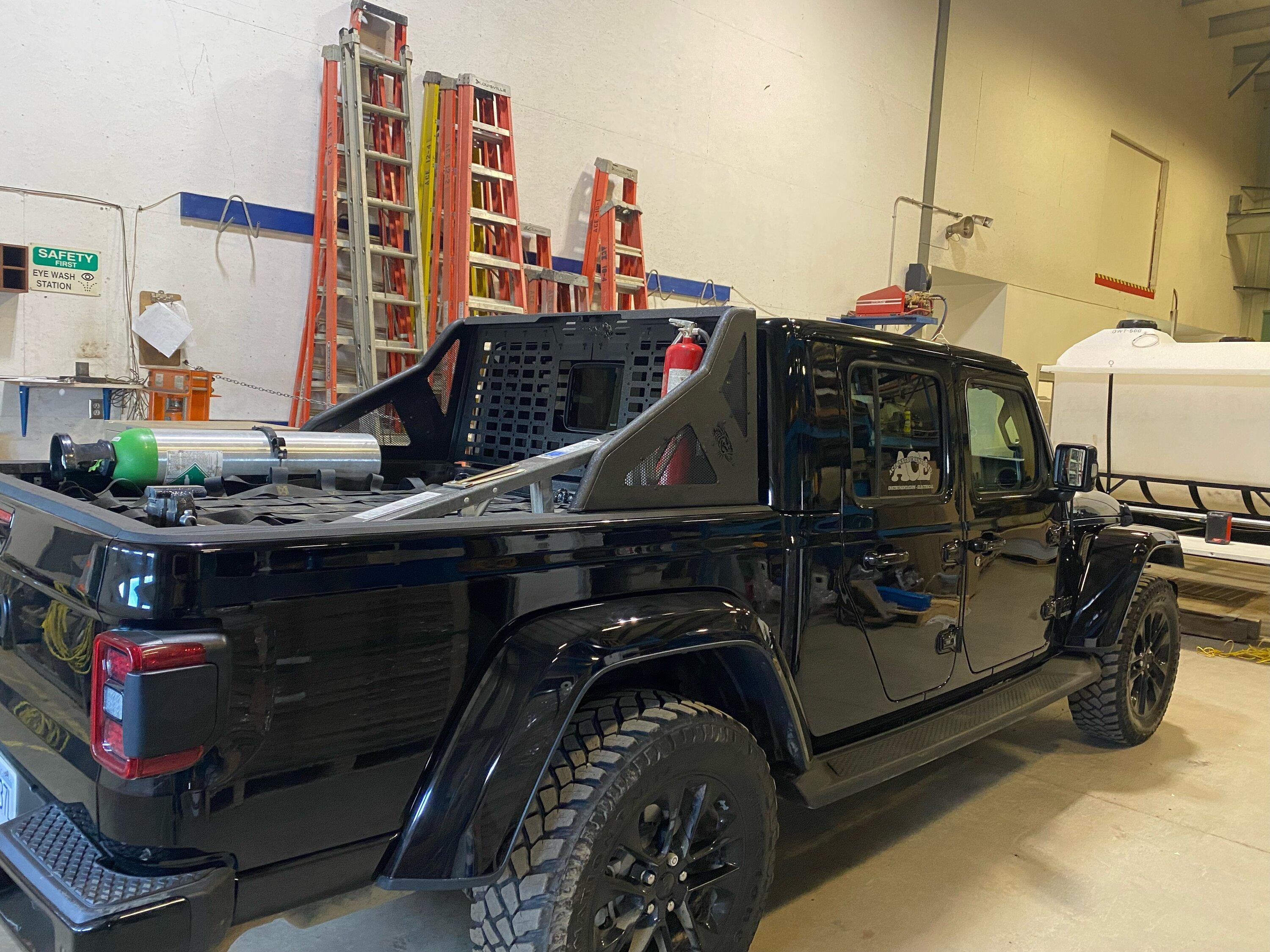 Jeep Gladiator She is coming together...slowly IMG_4697