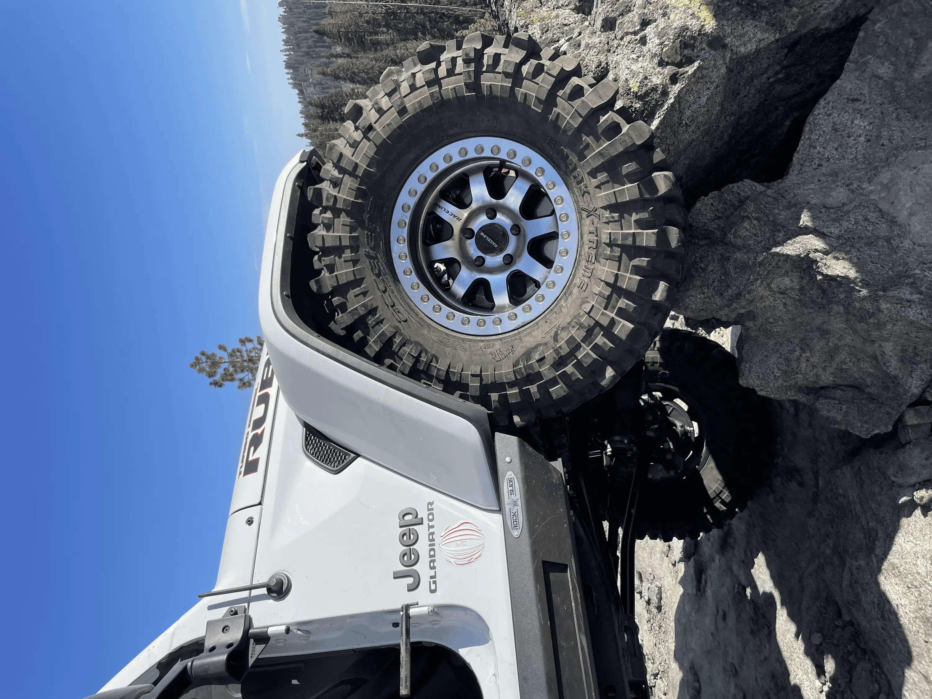 Jeep Gladiator They Do Exist!!! 37X11.50R17 tempImageseOHDq
