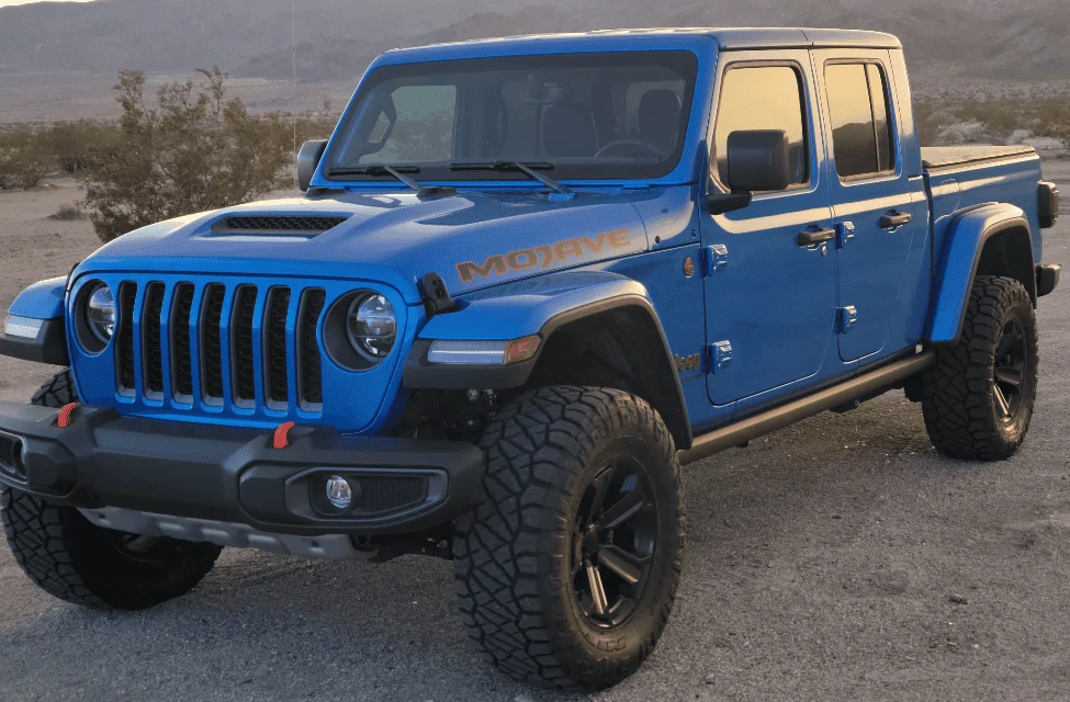 Jeep Gladiator Stock 33’s vs 35’s Pros and Cons Mojave 1
