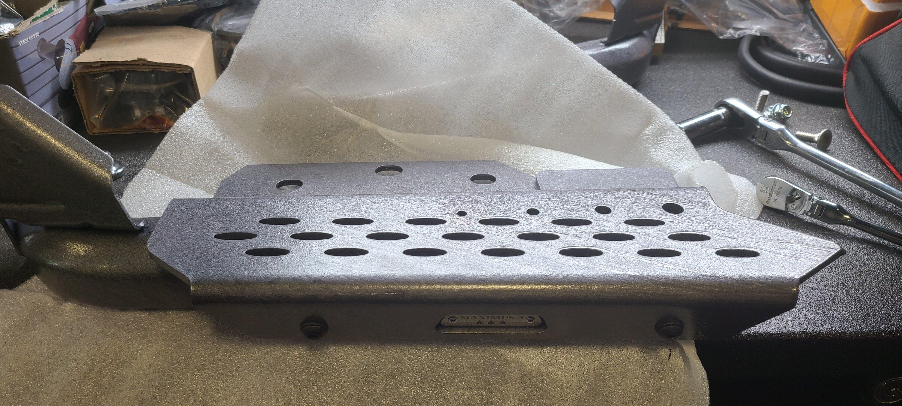 Jeep Gladiator MAXIMUS-3 Labor Day Sale! step 1