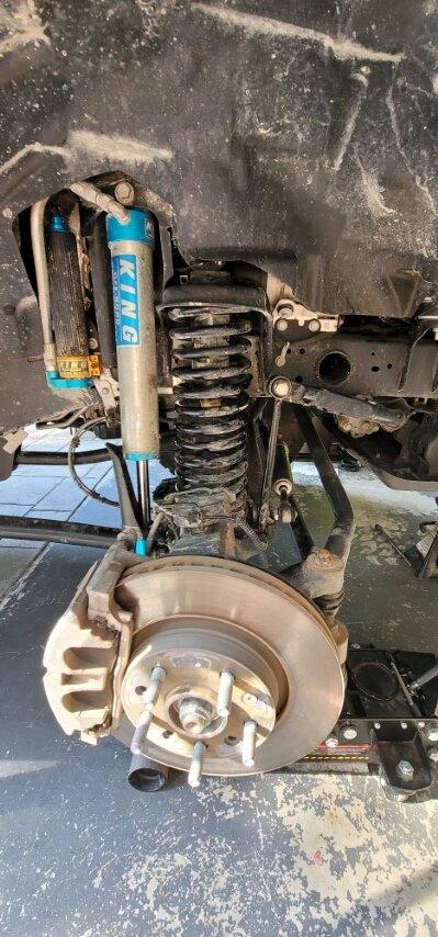 Jeep Gladiator Gladiator front coil bow issues / FIXED 2022-10-06 15.04.39 (Small)