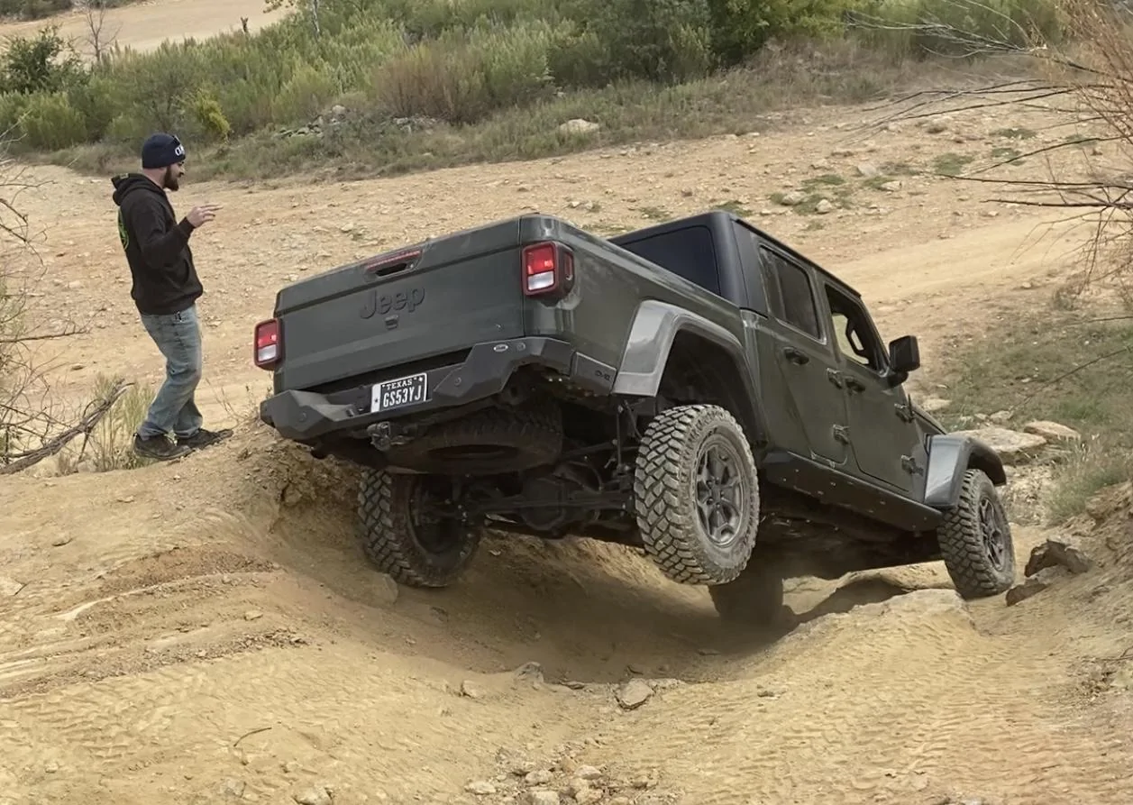 Jeep Gladiator Dealer Sponsored 101 Offroad Experience Word of Caution B24551E6-F6F6-46D4-B13E-F3AFCD10355A