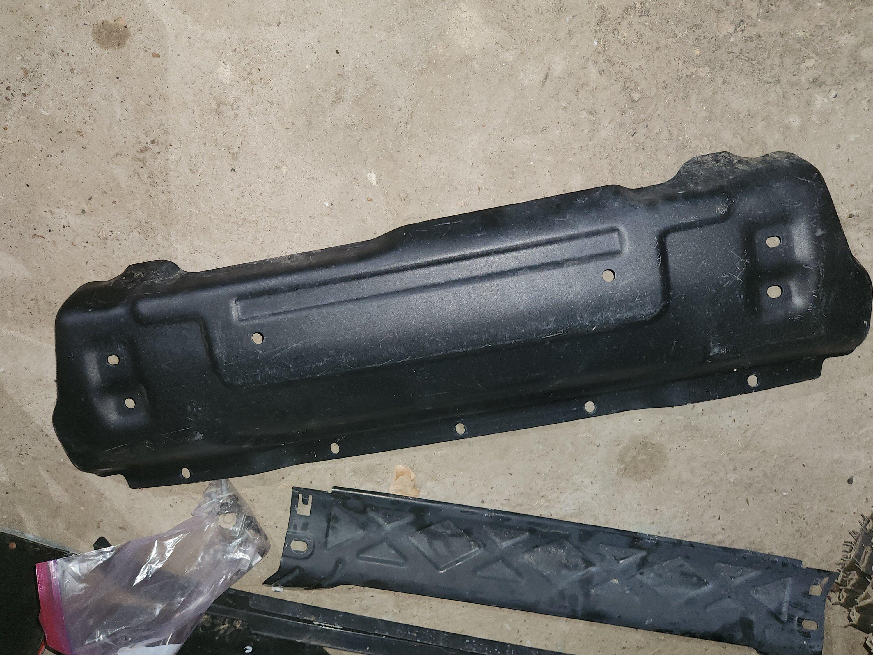 Jeep Gladiator Steel Rubicon Front Bumper w/ hooks and skid plate (no ends) $450 20221012_162118