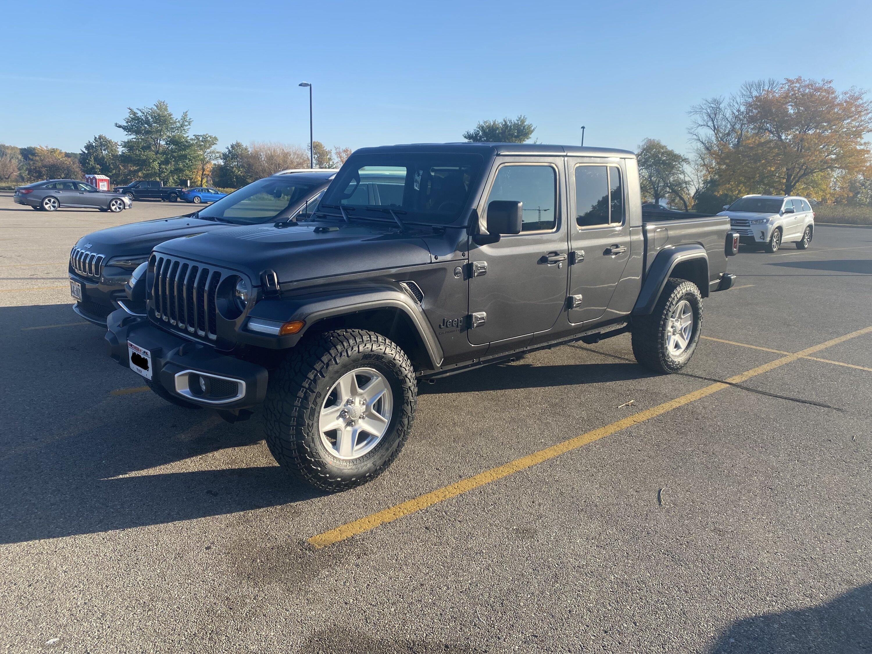 Jeep Gladiator GRANITE CRYSTAL JT Gladiator Club IMG_2759
