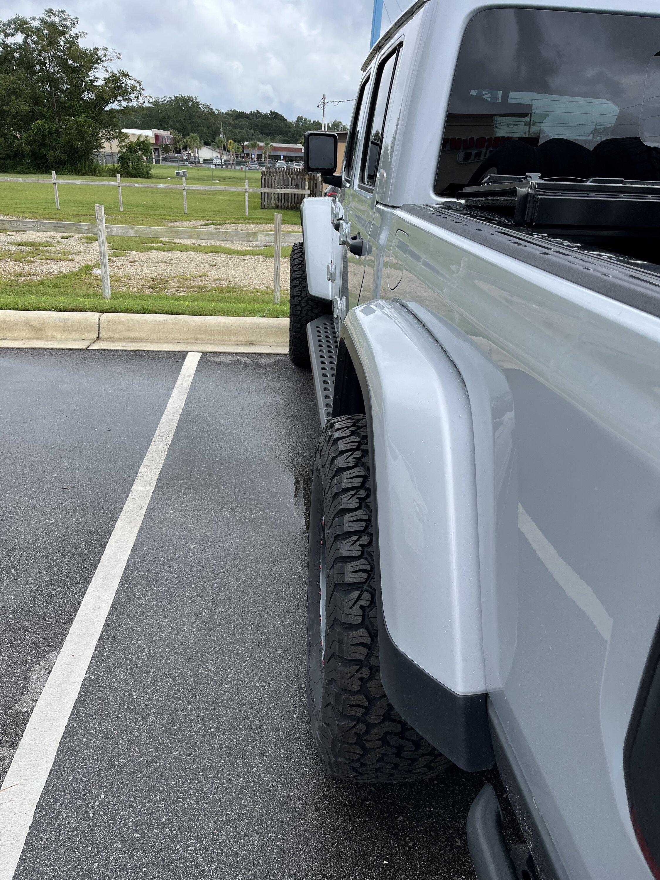 Jeep Gladiator Method Wheels showoff your setup 85FCE536-7D6D-4D5F-954E-F85FFA29D271