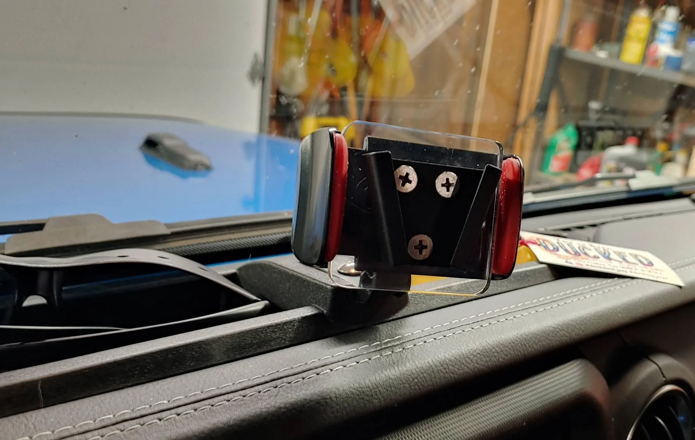 Jeep Gladiator Opinions on the Quad Lock line of phone holders phone-mount-2