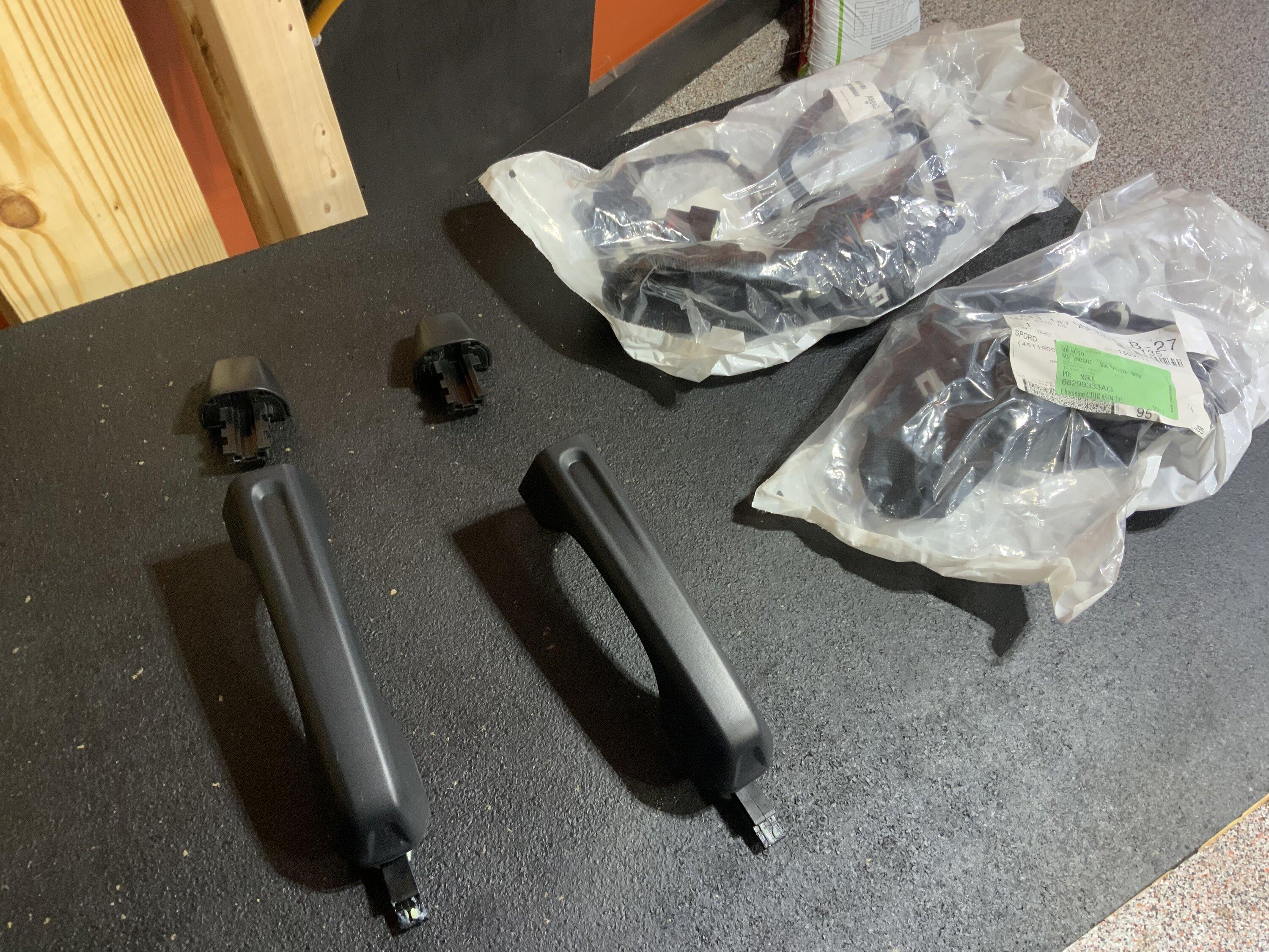 Jeep Gladiator 2021Rubicon Factory Door Handles and Harnesses 100.00 0A58D9C8-6842-42D6-A898-8784D897AB76