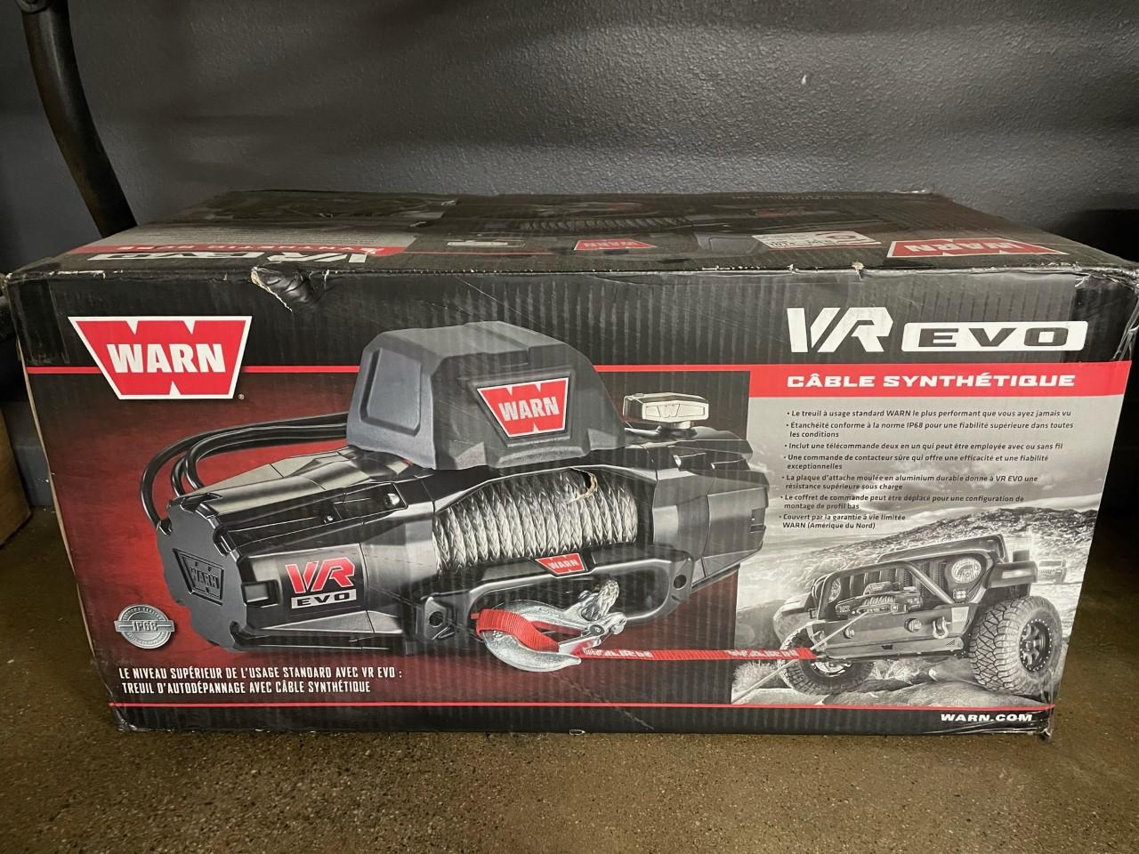 Jeep Gladiator NIB - WARN VR EVO10-S WINCH W/ SYNTHETIC ROPE warn2