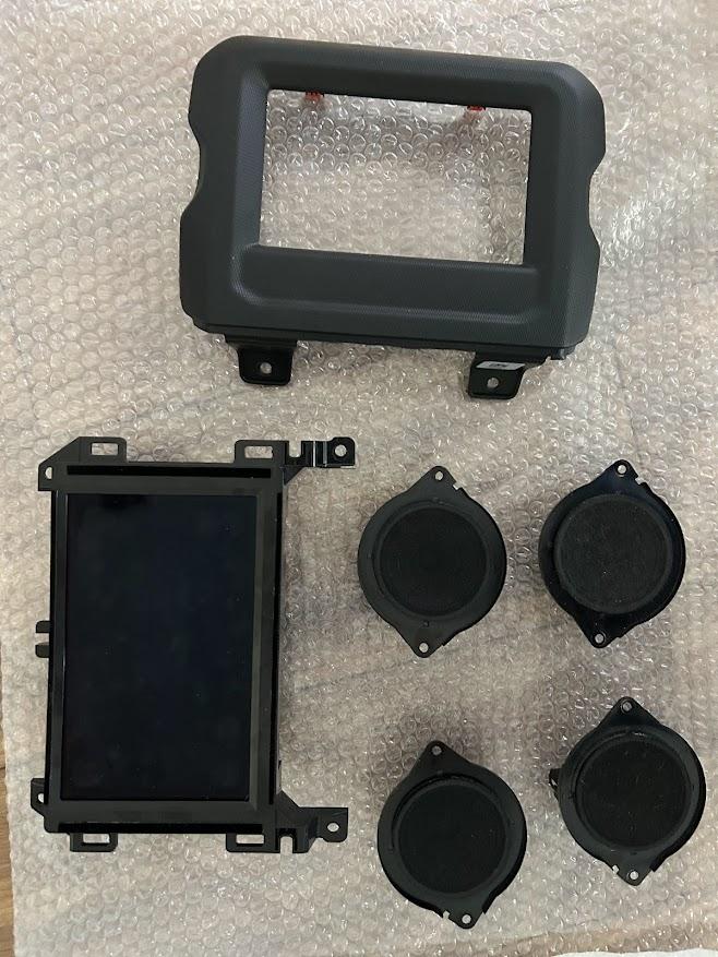 Jeep Gladiator 7" Radio Siriusxm with bezel and 4 speakers IMG_1531