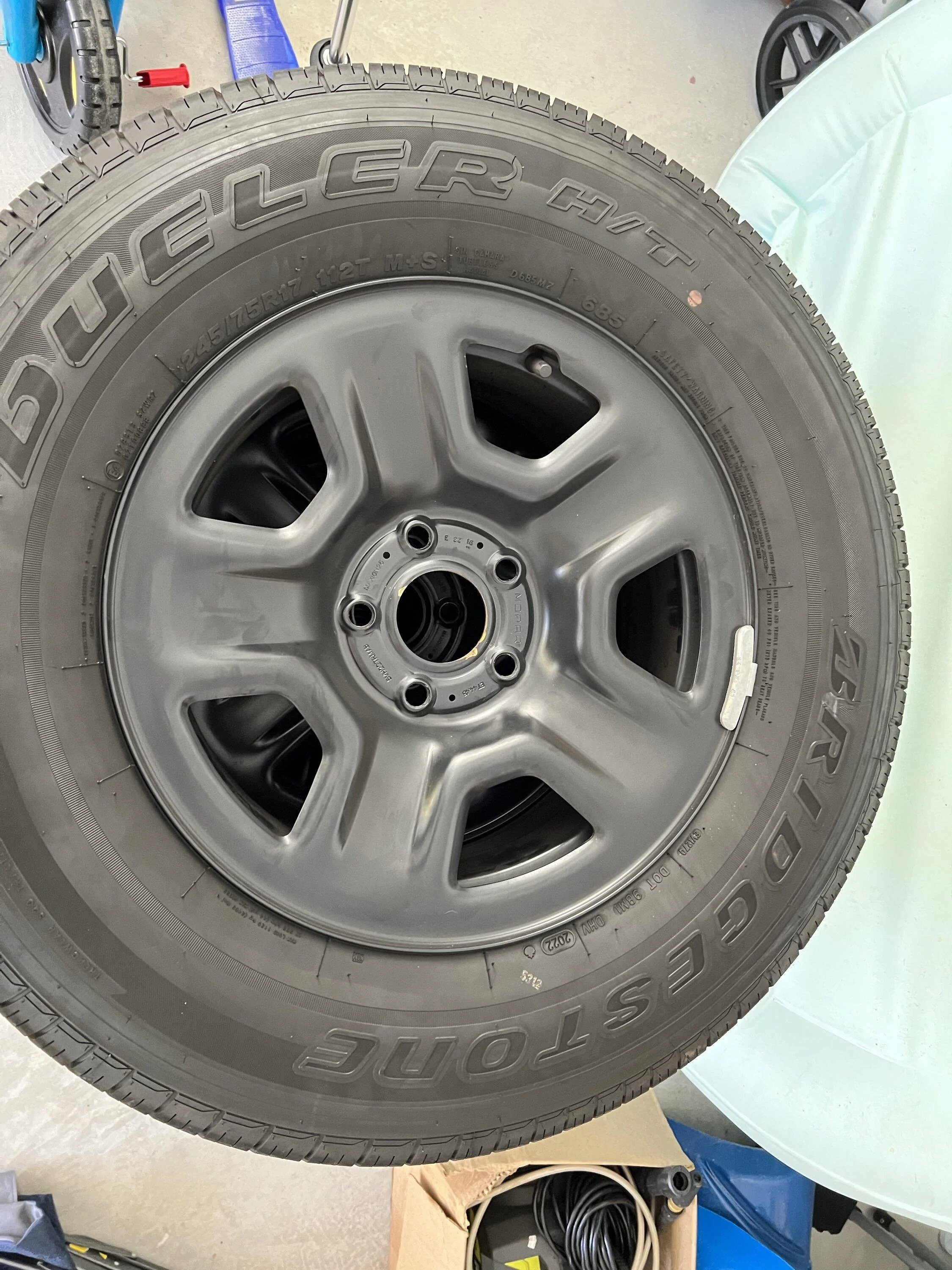 Jeep Gladiator Mojave Take Off Wheels & OEM Sport Wheels & Tires Package - $400 6ACBDEA5-1A97-4D5C-A338-92E73A3991EA
