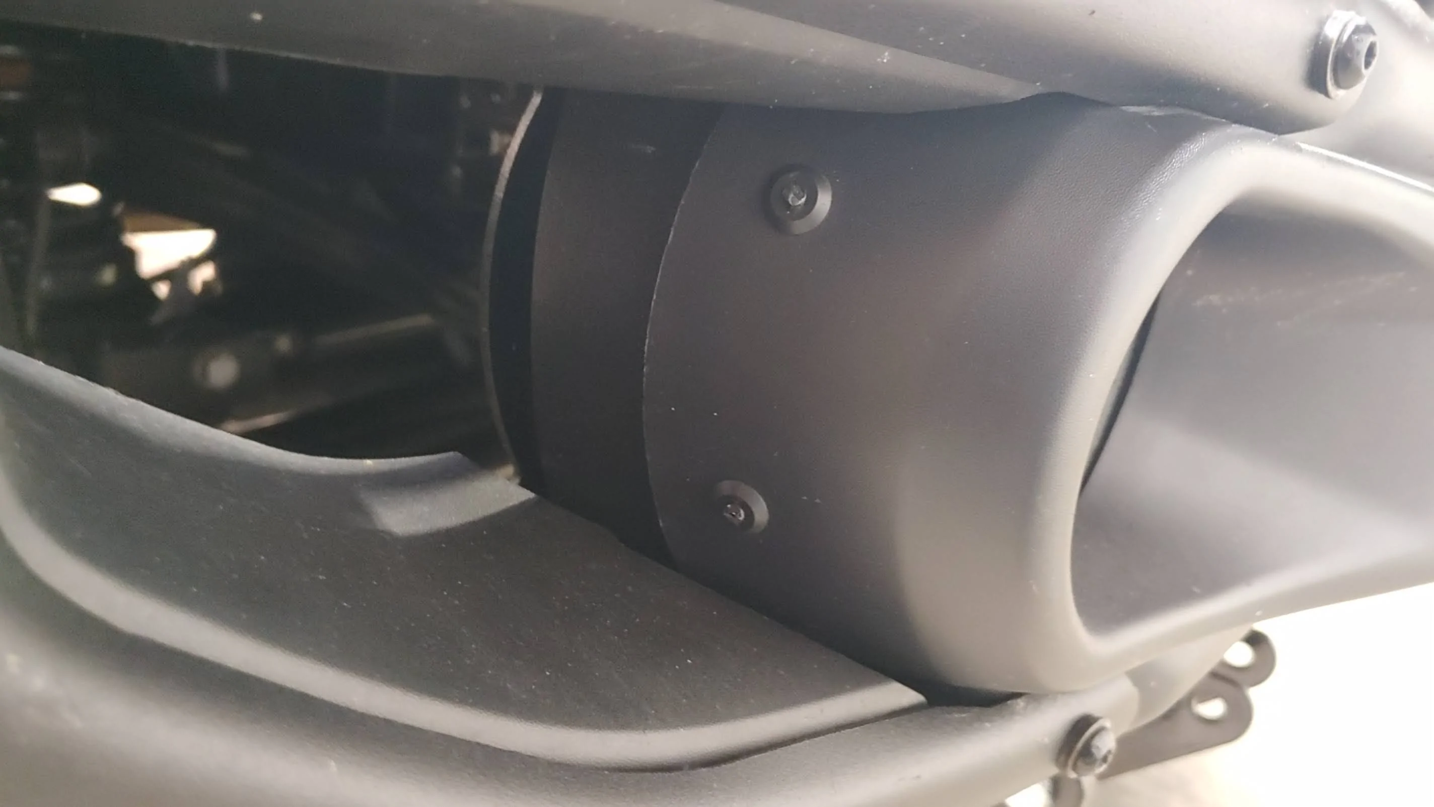 Jeep Gladiator Looking for OEM Plastic Rivets 20221015_091707