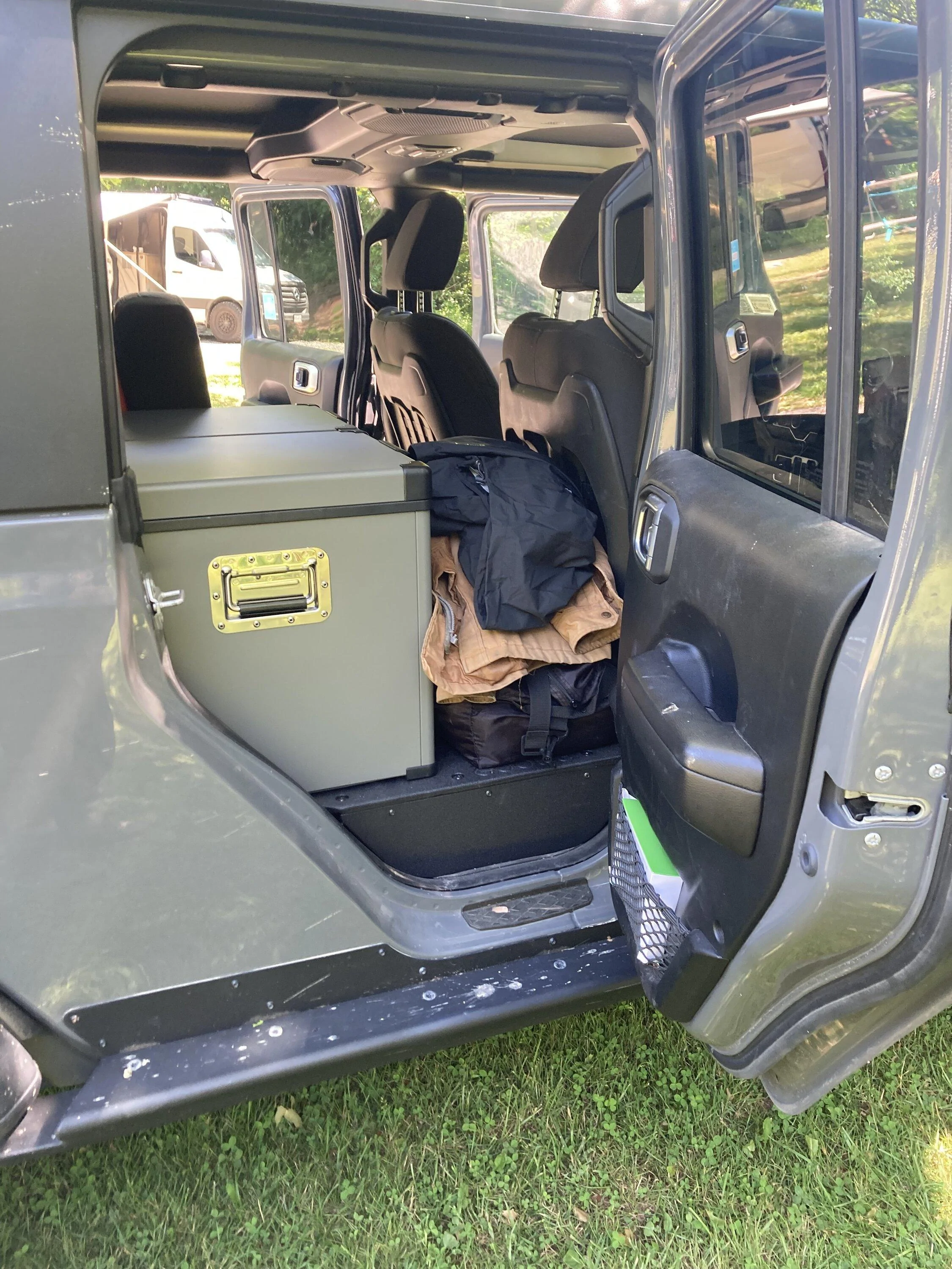 Jeep Gladiator Having it all - JTRD sun buggy, trail rig and overlander cab pack 1