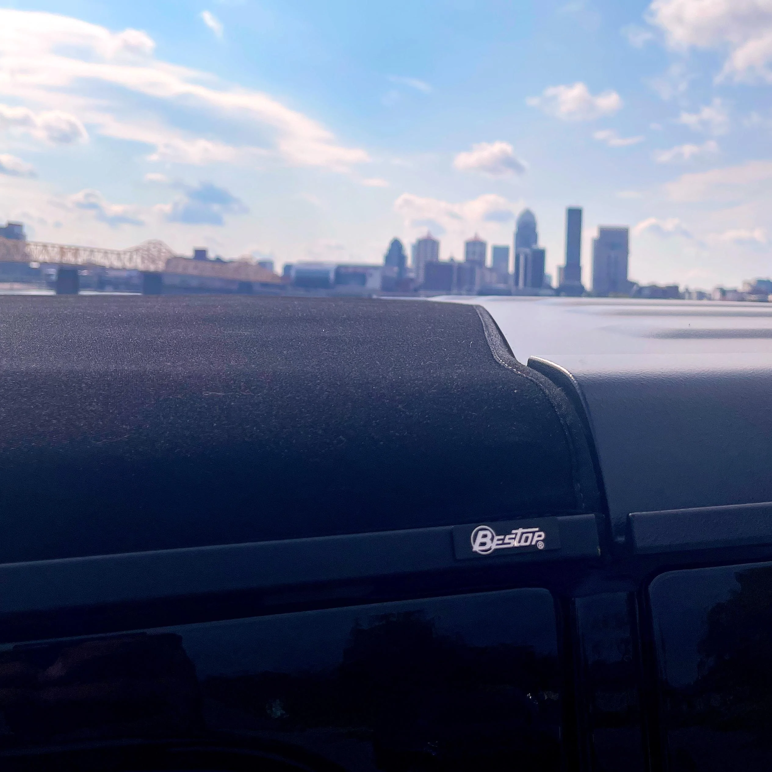 Jeep Gladiator Reverse mullet. Party in the front, business in back. SUNRIDER PICS - Post Yours! 149EBAC5-061E-4B6C-B700-5253B2A3D755