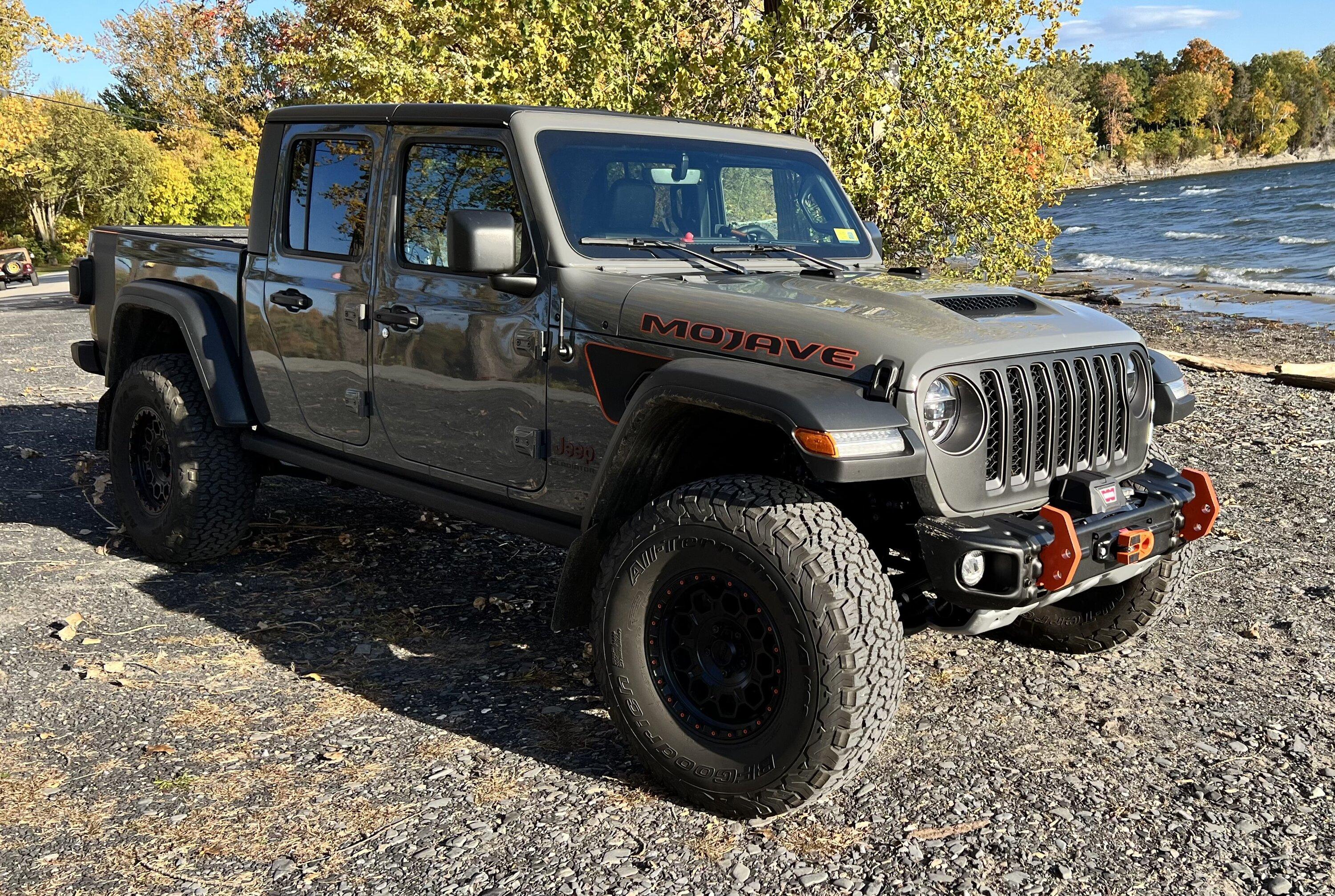 Jeep Gladiator MOJAVE Edition Gladiator JT Club 4E4DEE0A-DF21-469A-A7CA-C95139A66EC7