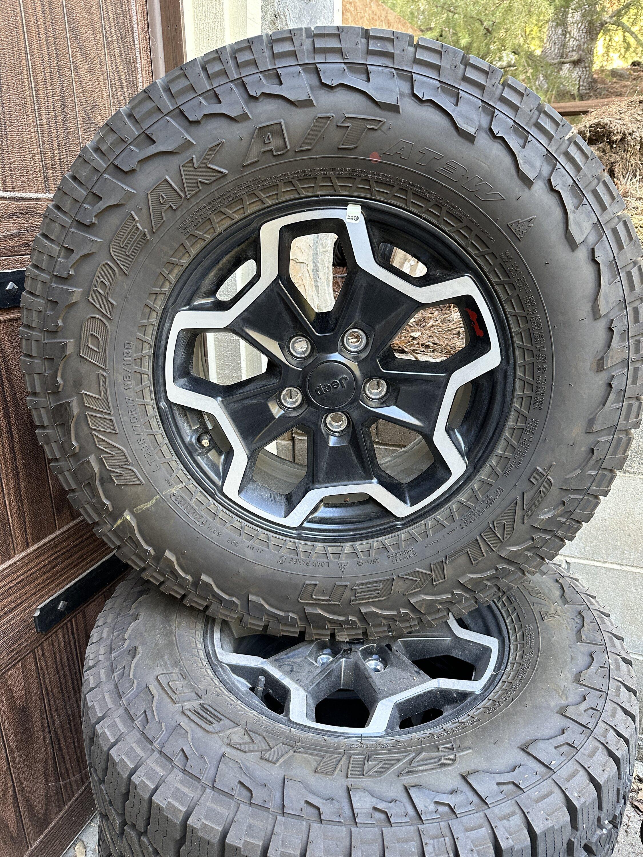 Jeep Gladiator Takeoff - 2022 Rubicon optional Polished Black 17" wheels and tires complete IMG_3743.JPG