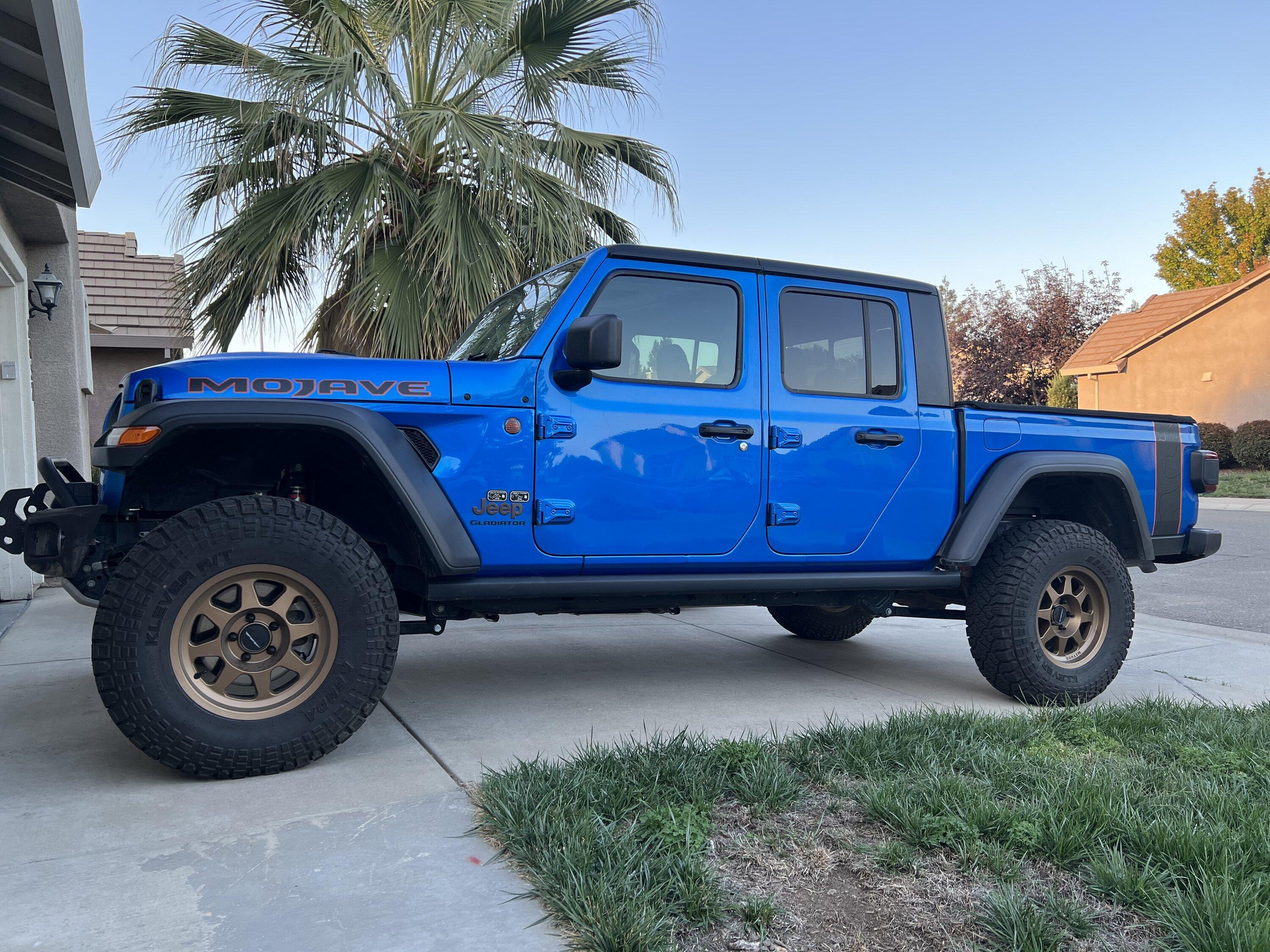 Jeep Gladiator AEV 2" spacer lift for Mojave Gladiator 1291A14C-4966-4881-AF11-39A0B2068152