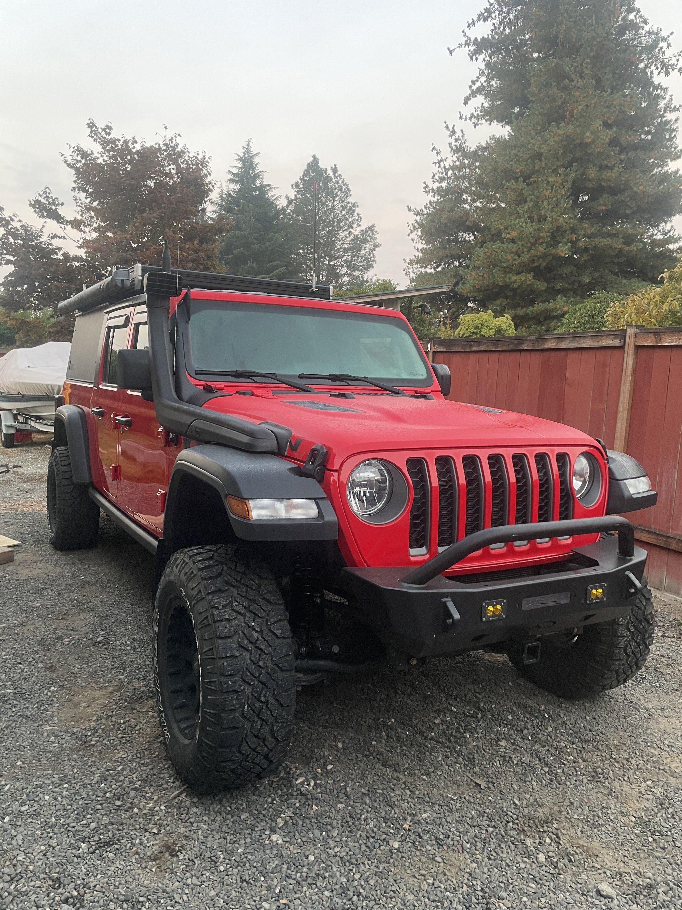Jeep Gladiator Unsupervised JTR A50ED024-E9A9-48D1-ABA4-59B93E50C39E