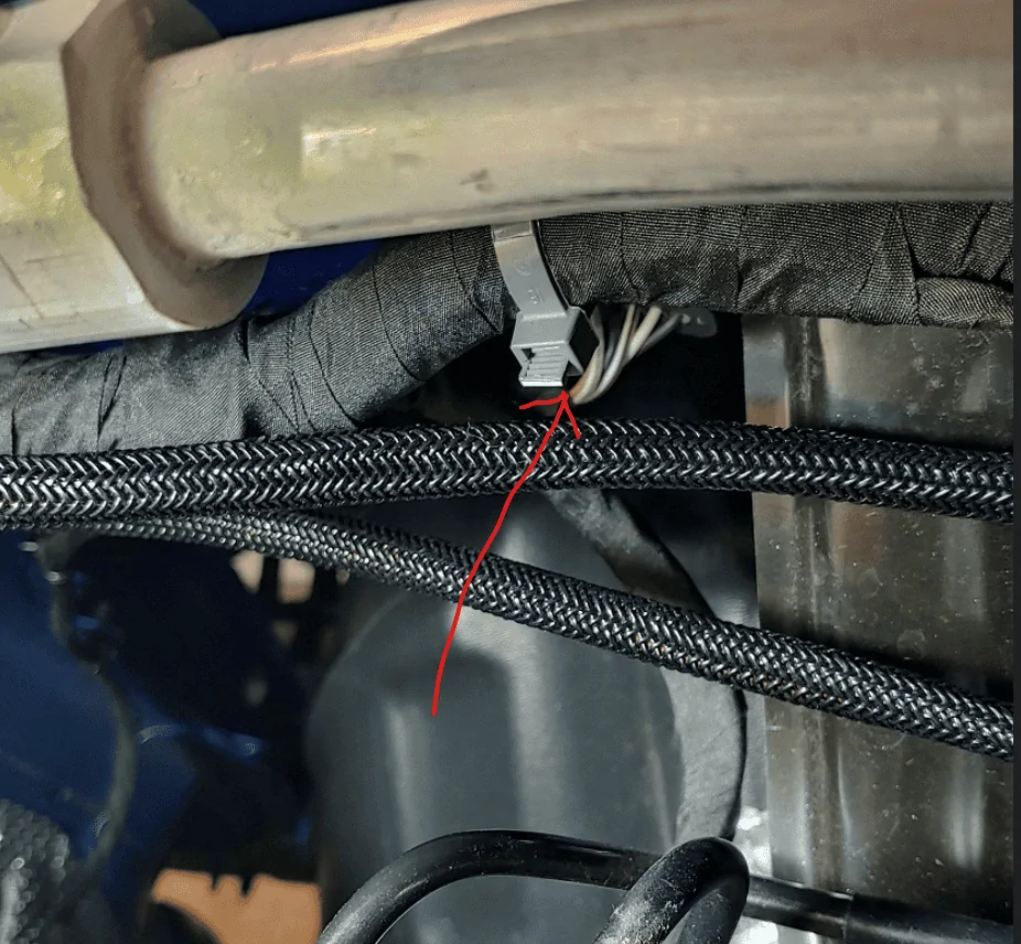 Jeep Gladiator access to park/turn/drl connector and........... 1666064021264